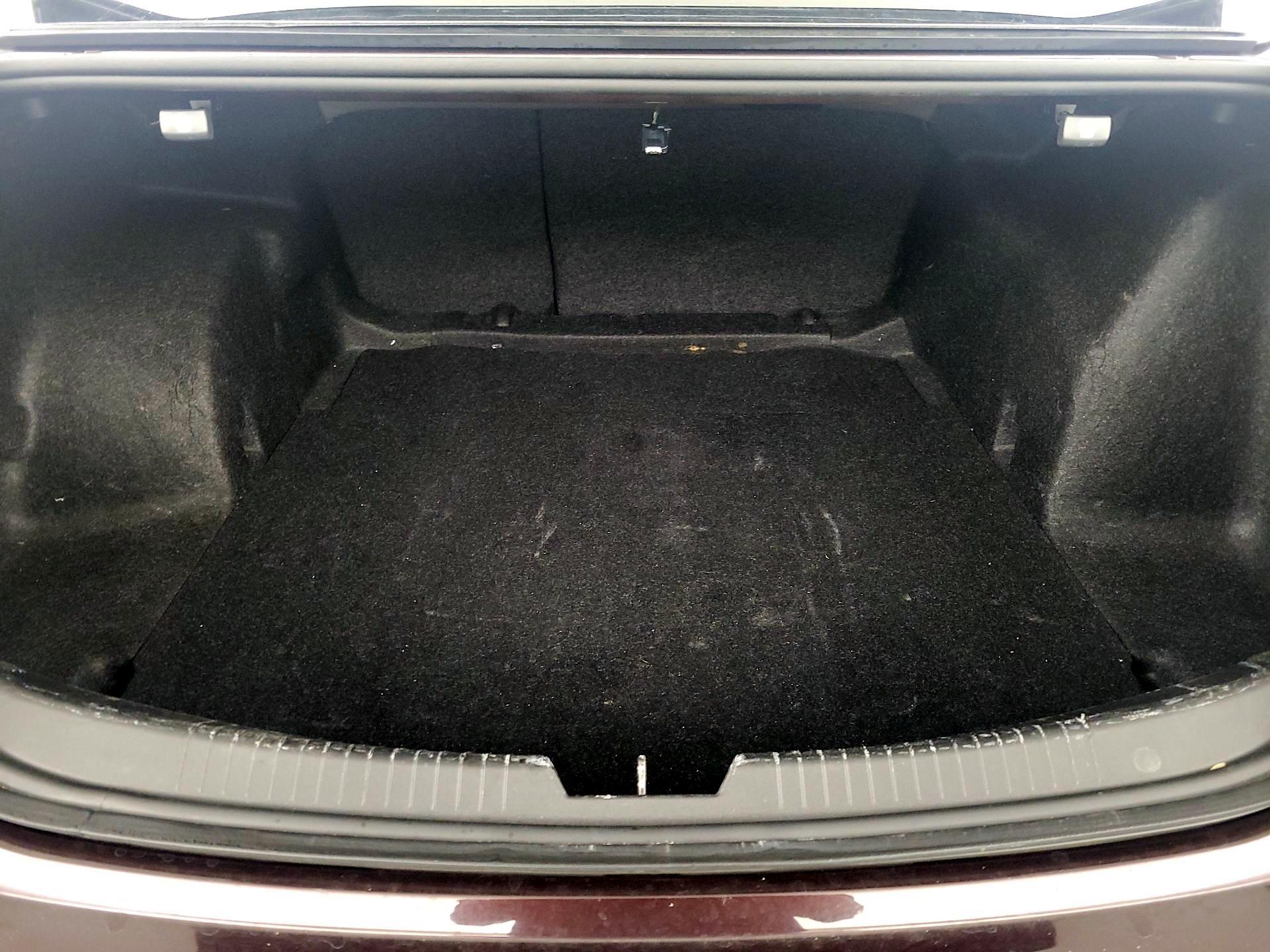 Thumbnail: 2020 Chevrolet Malibu - 20