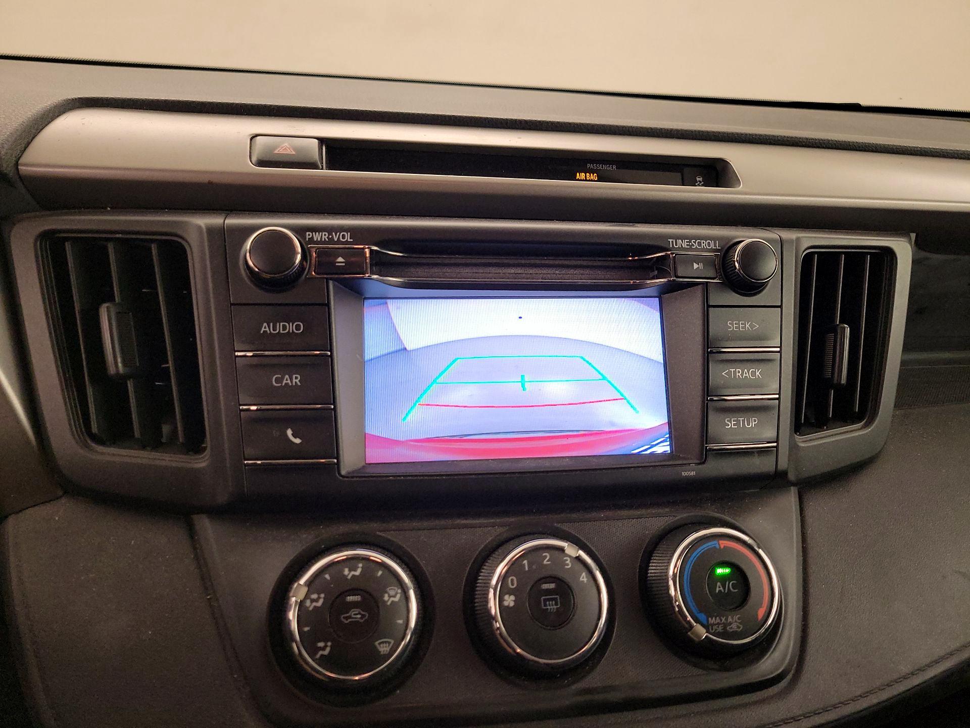 Thumbnail: 2016 Toyota RAV4 - 14
