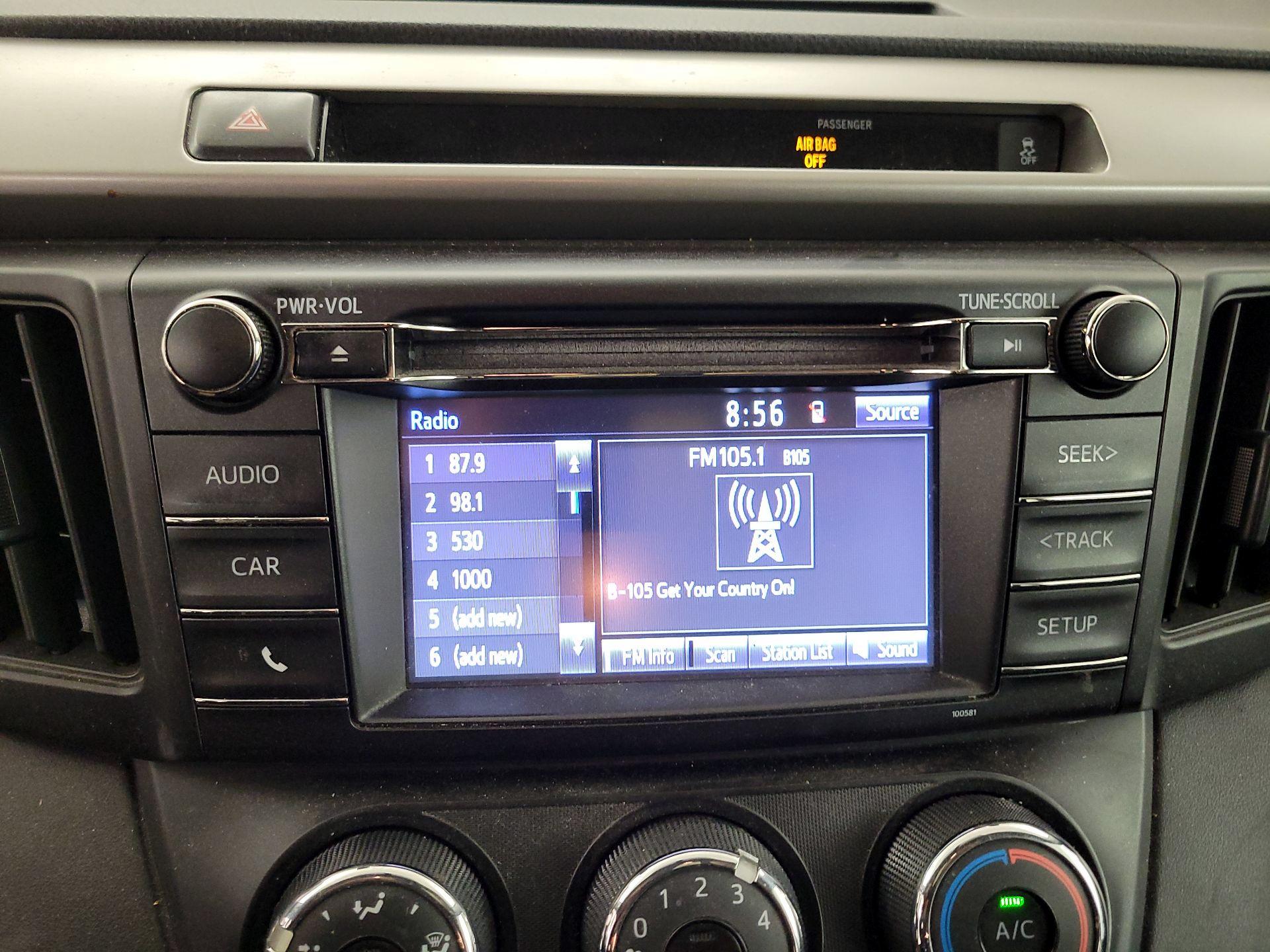 Thumbnail: 2016 Toyota RAV4 - 15