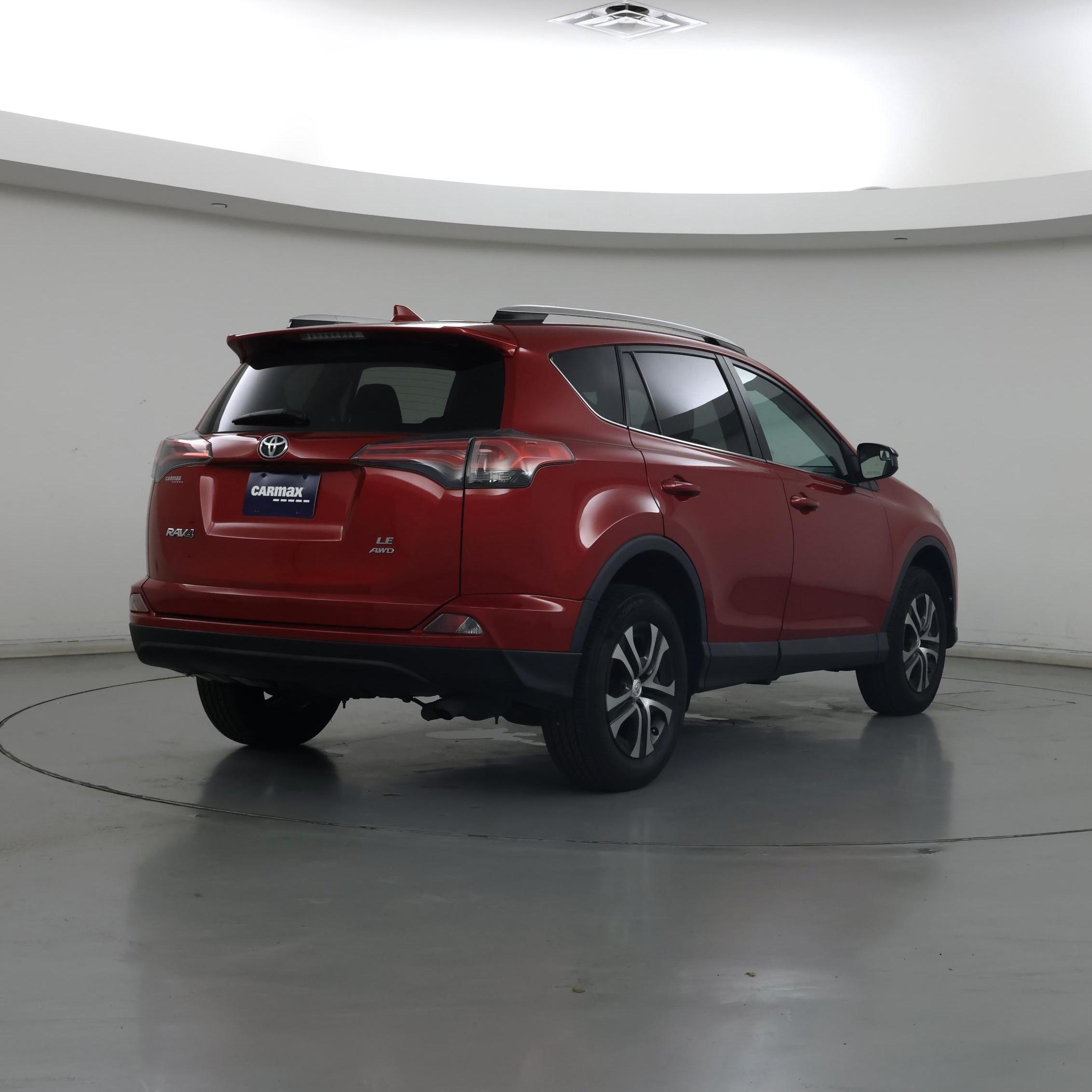 Thumbnail: 2016 Toyota RAV4 - 8