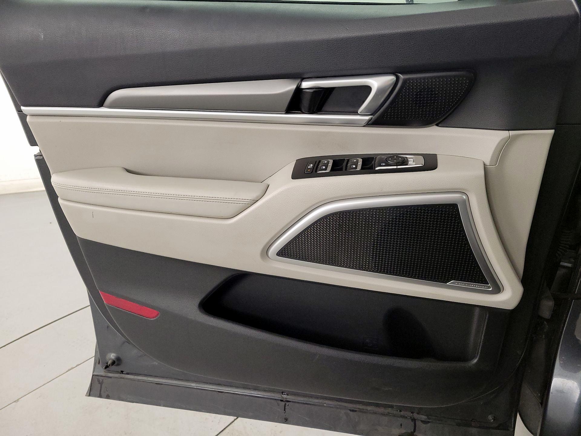 Thumbnail: 2020 Kia Telluride - 12