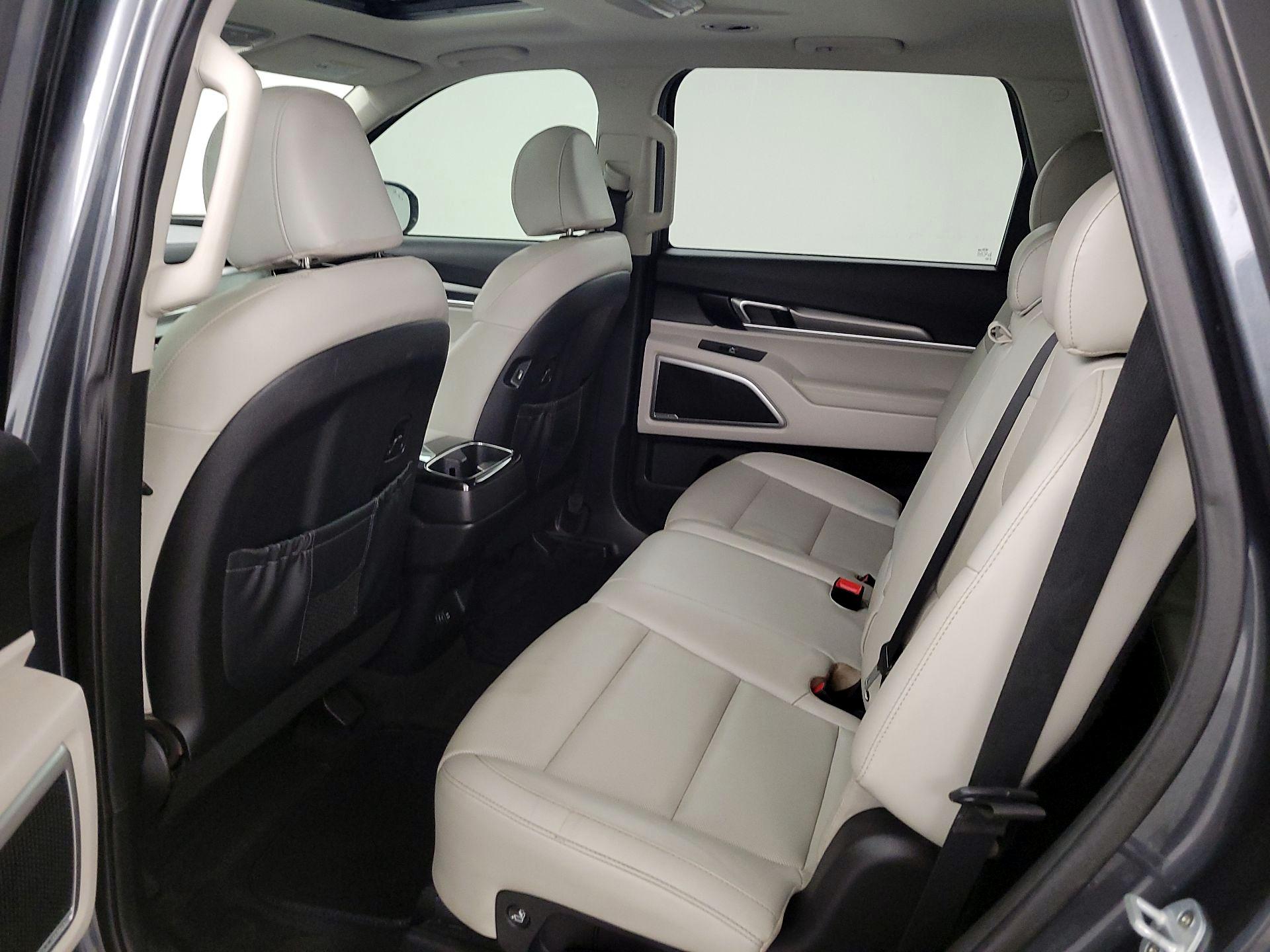 Thumbnail: 2020 Kia Telluride - 20