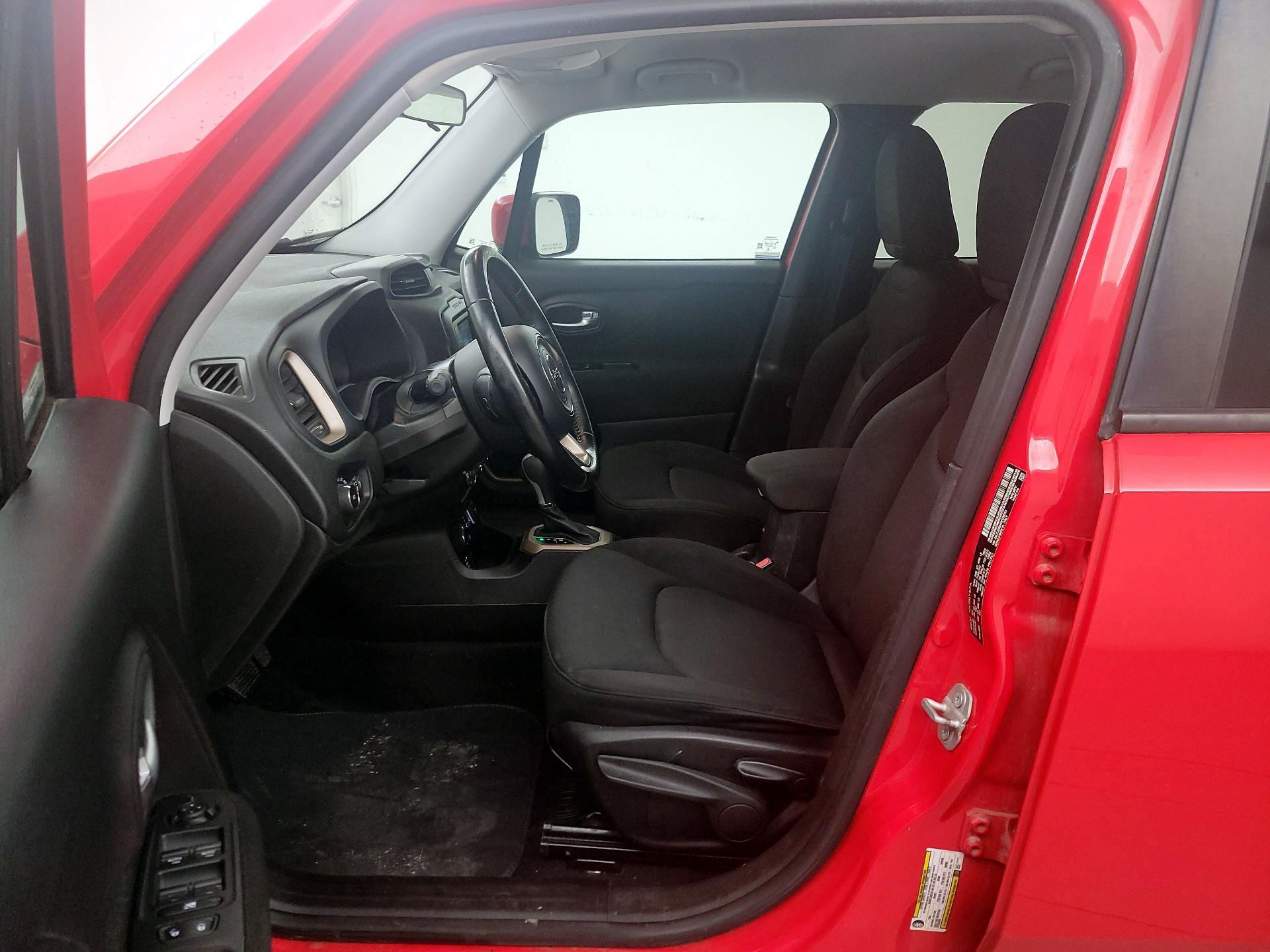 Thumbnail: 2017 Jeep Renegade - 11