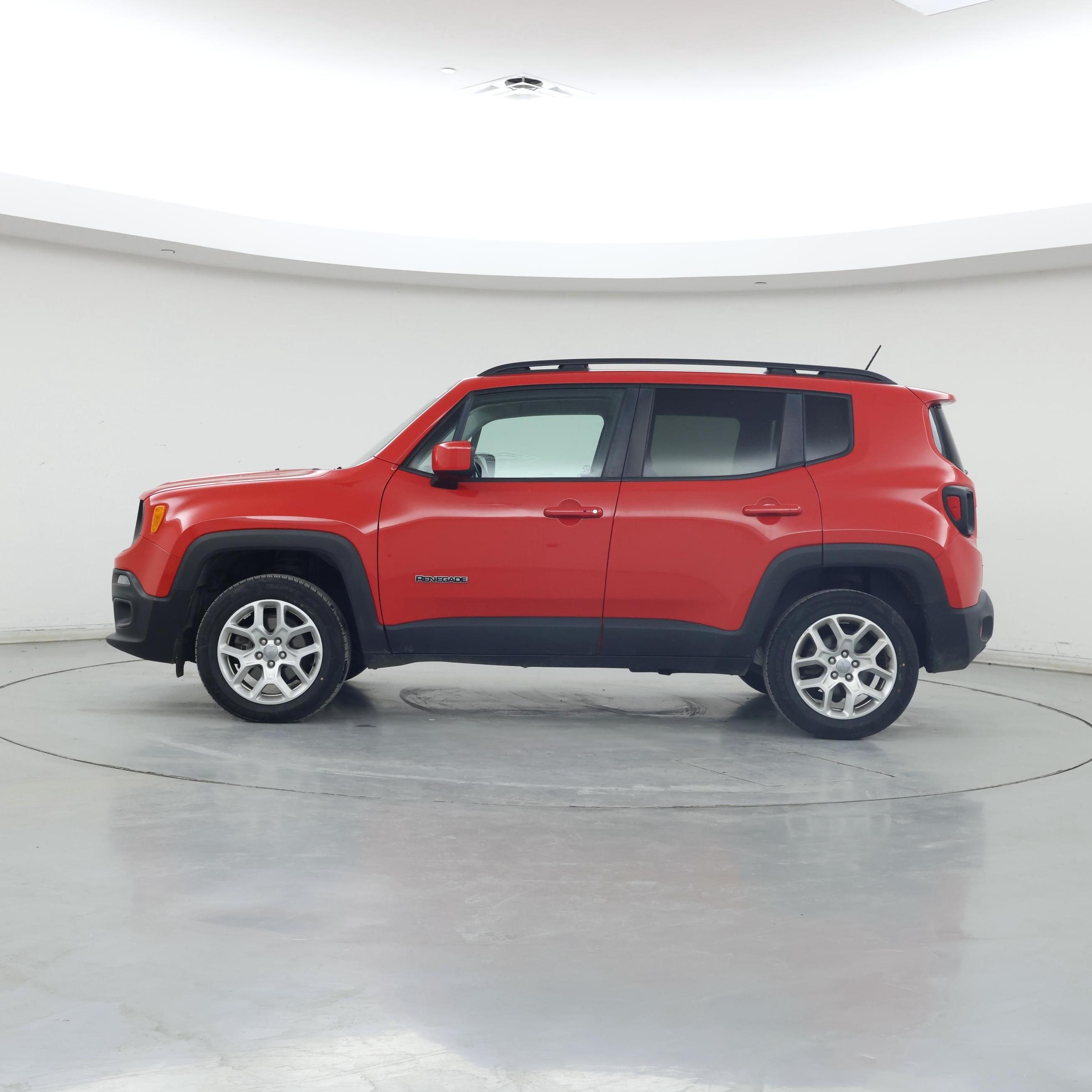 Thumbnail: 2017 Jeep Renegade - 3