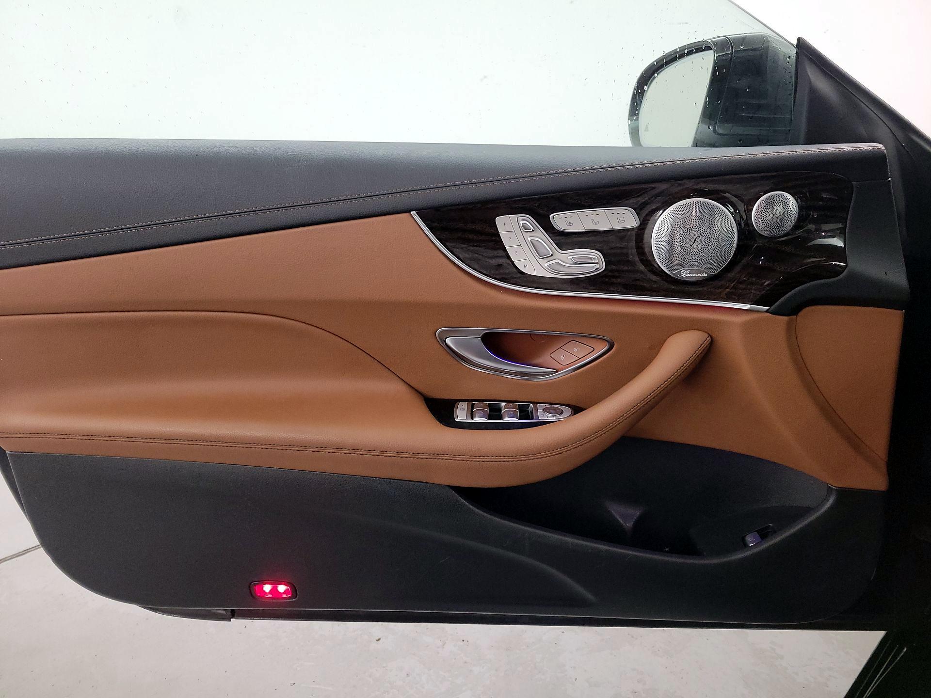 Thumbnail: 2019 Mercedes-Benz E-Class - 12