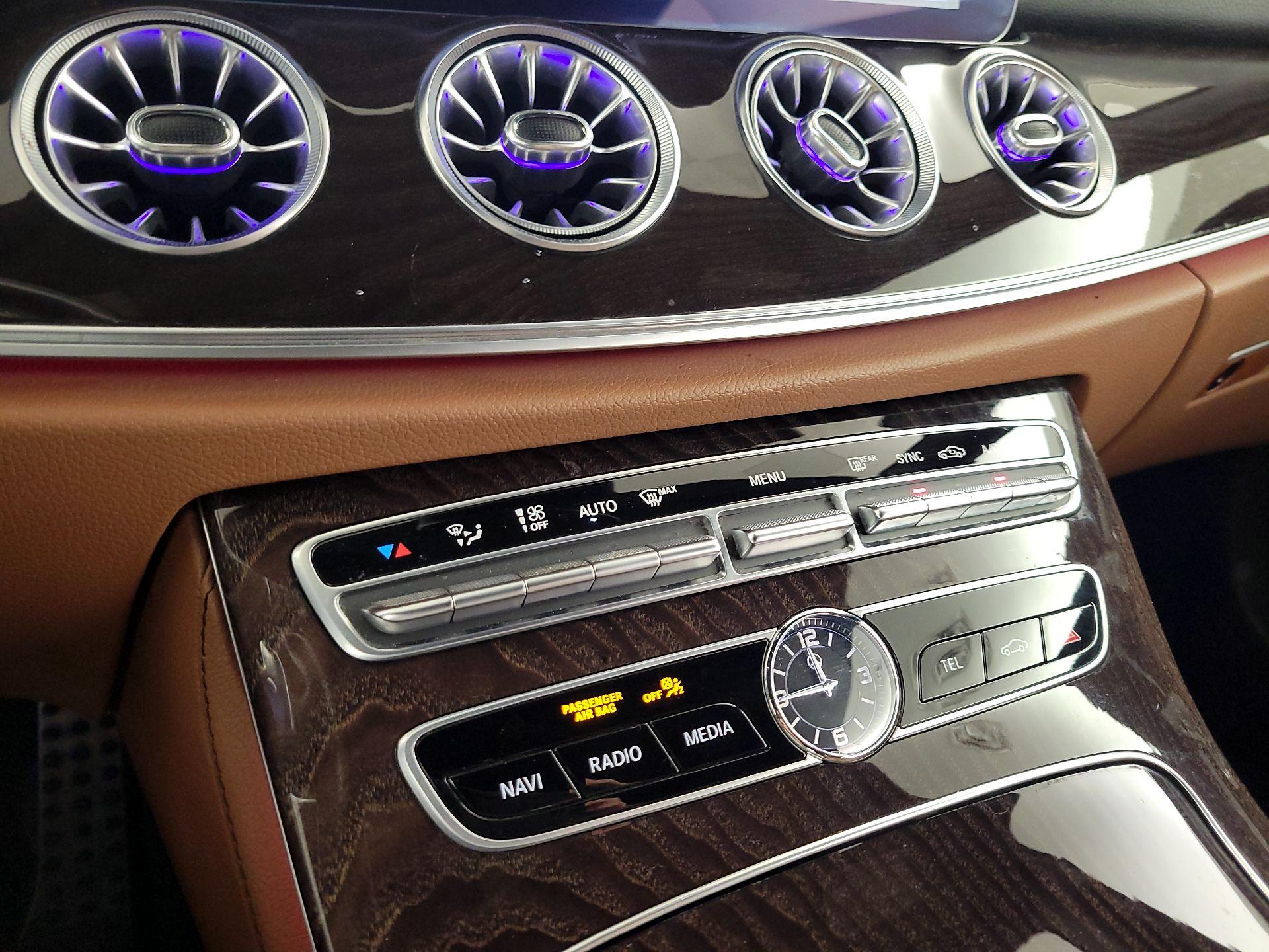 Thumbnail: 2019 Mercedes-Benz E-Class - 17