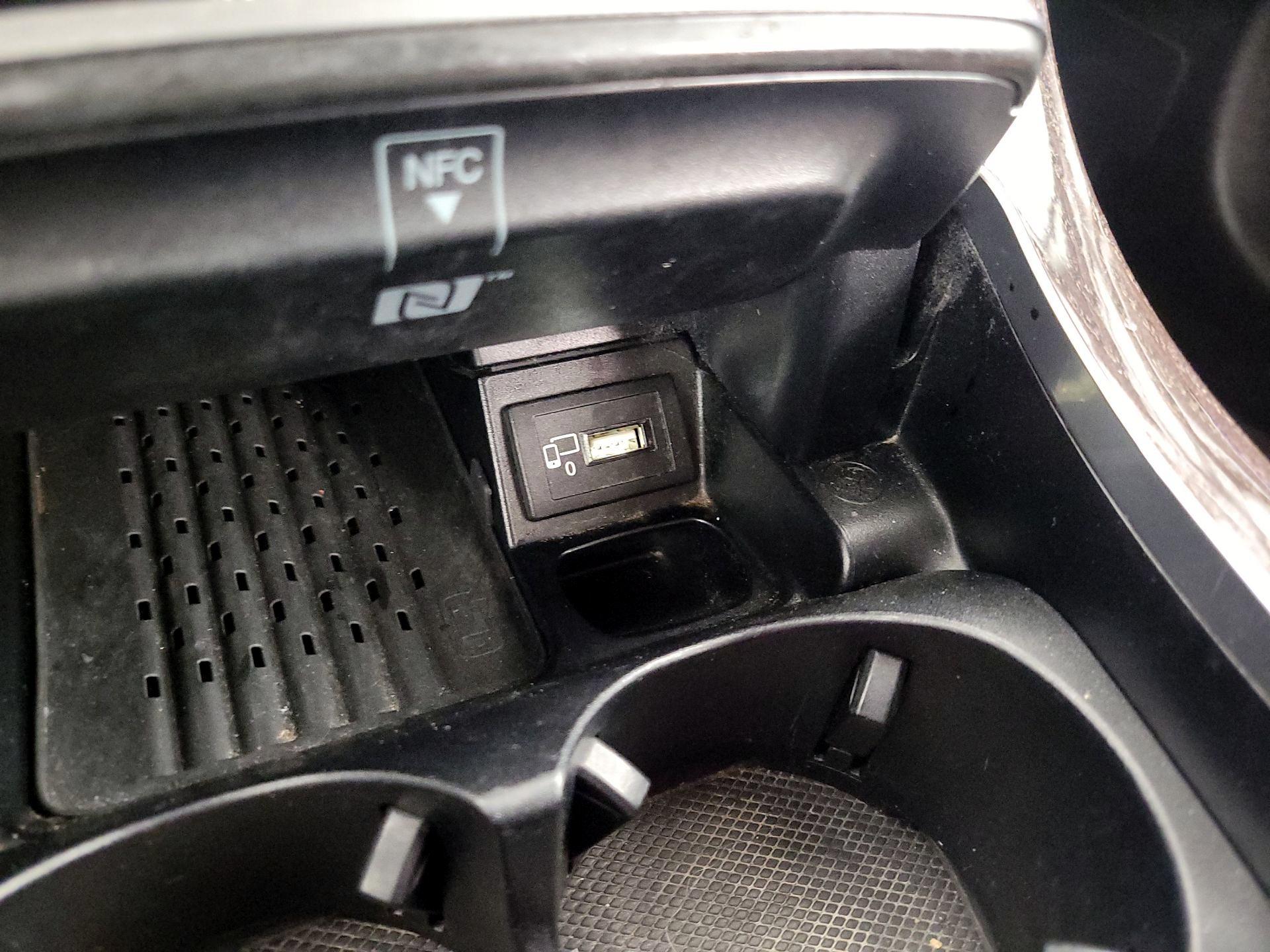 Thumbnail: 2019 Mercedes-Benz E-Class - 19