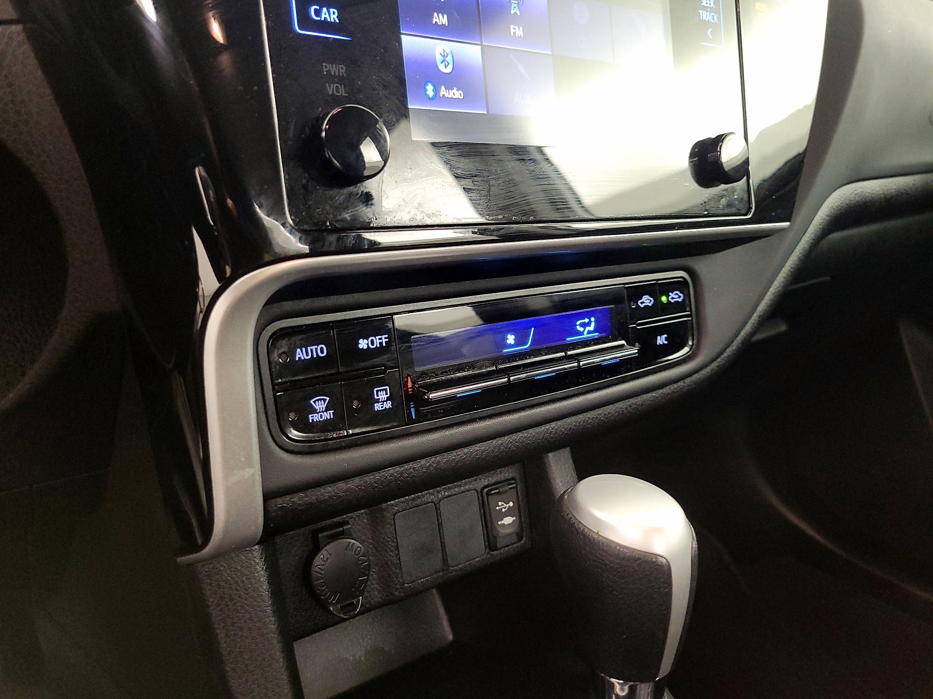 Thumbnail: 2019 Toyota Corolla - 16