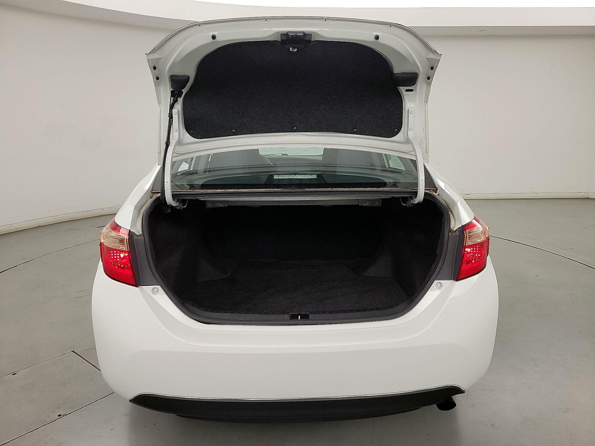 Thumbnail: 2019 Toyota Corolla - 20