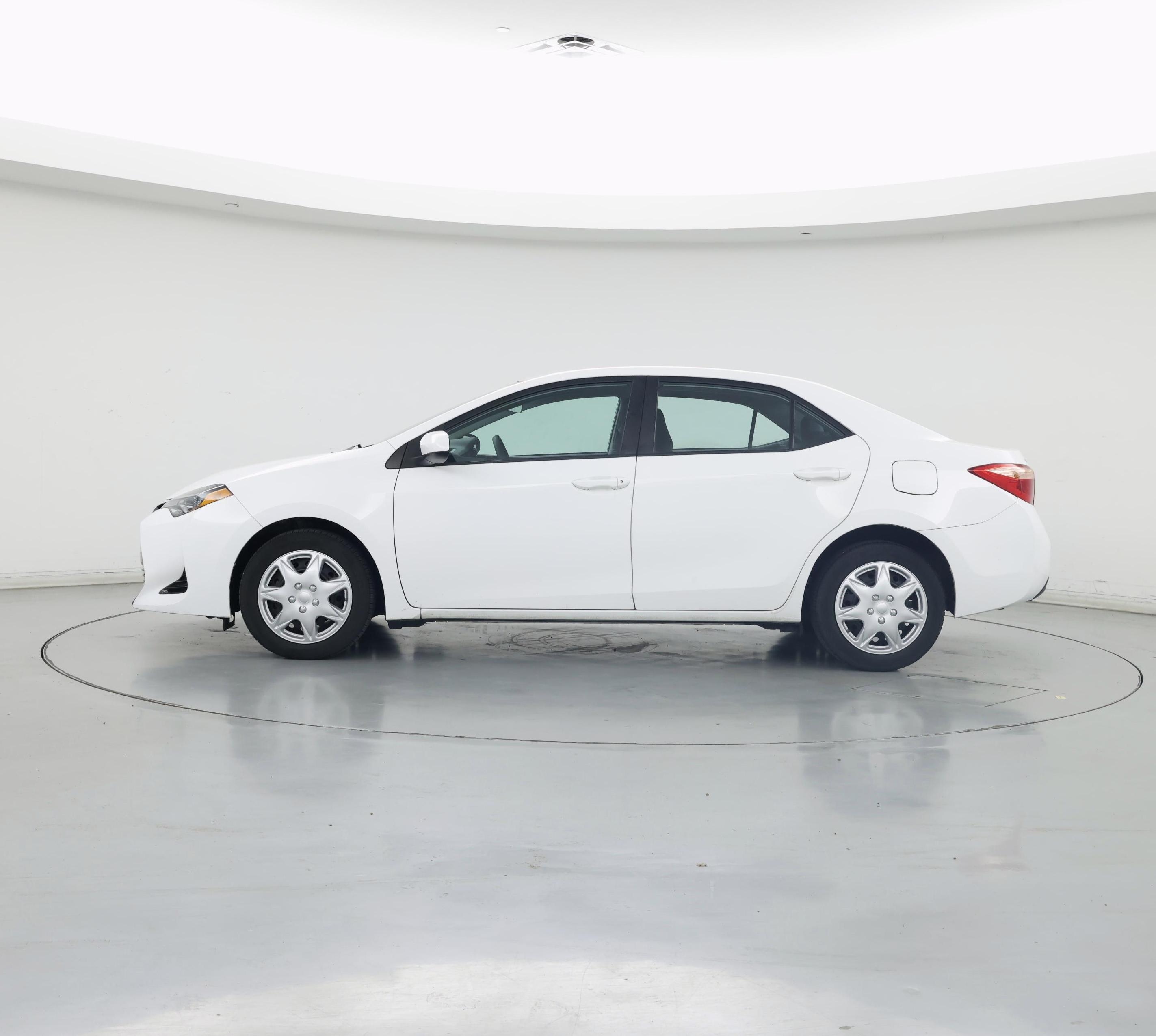 Thumbnail: 2019 Toyota Corolla - 3