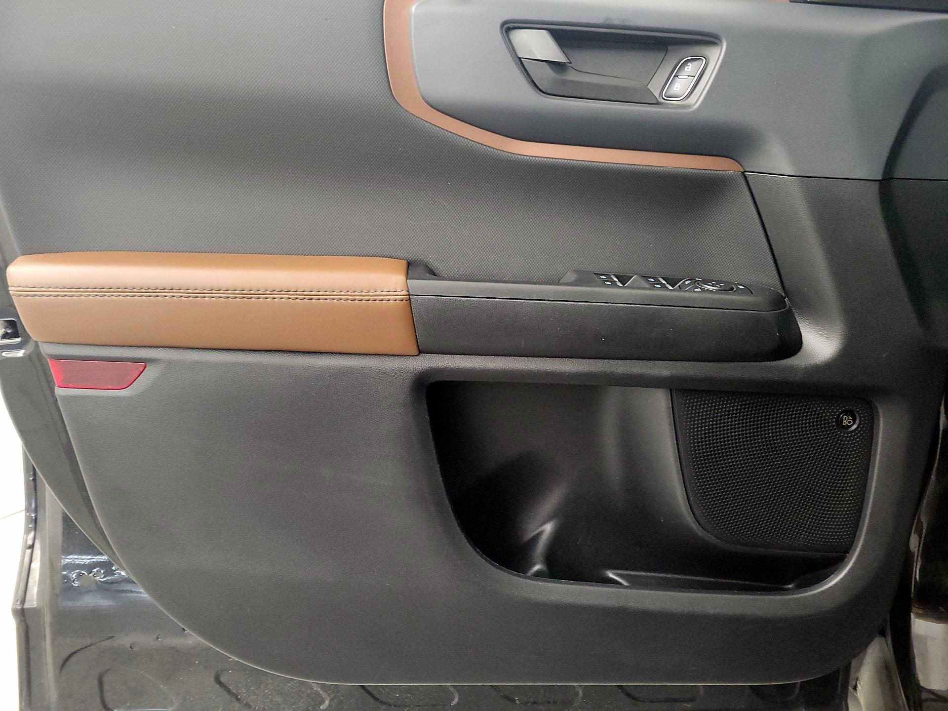 Thumbnail: 2021 Ford Bronco Sport - 12