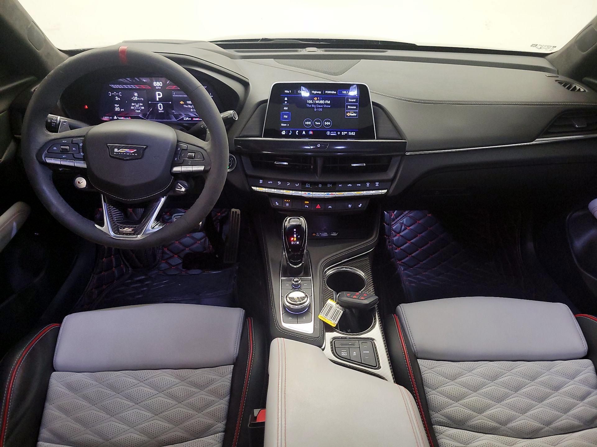 Thumbnail: 2023 Cadillac CT4 - 9
