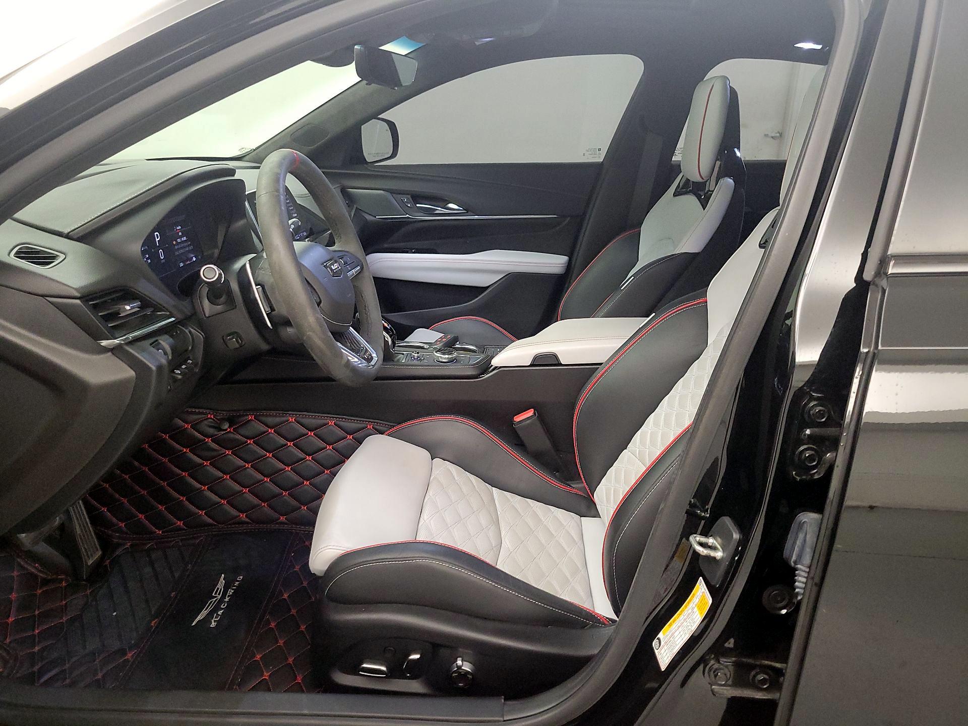 Thumbnail: 2023 Cadillac CT4 - 11