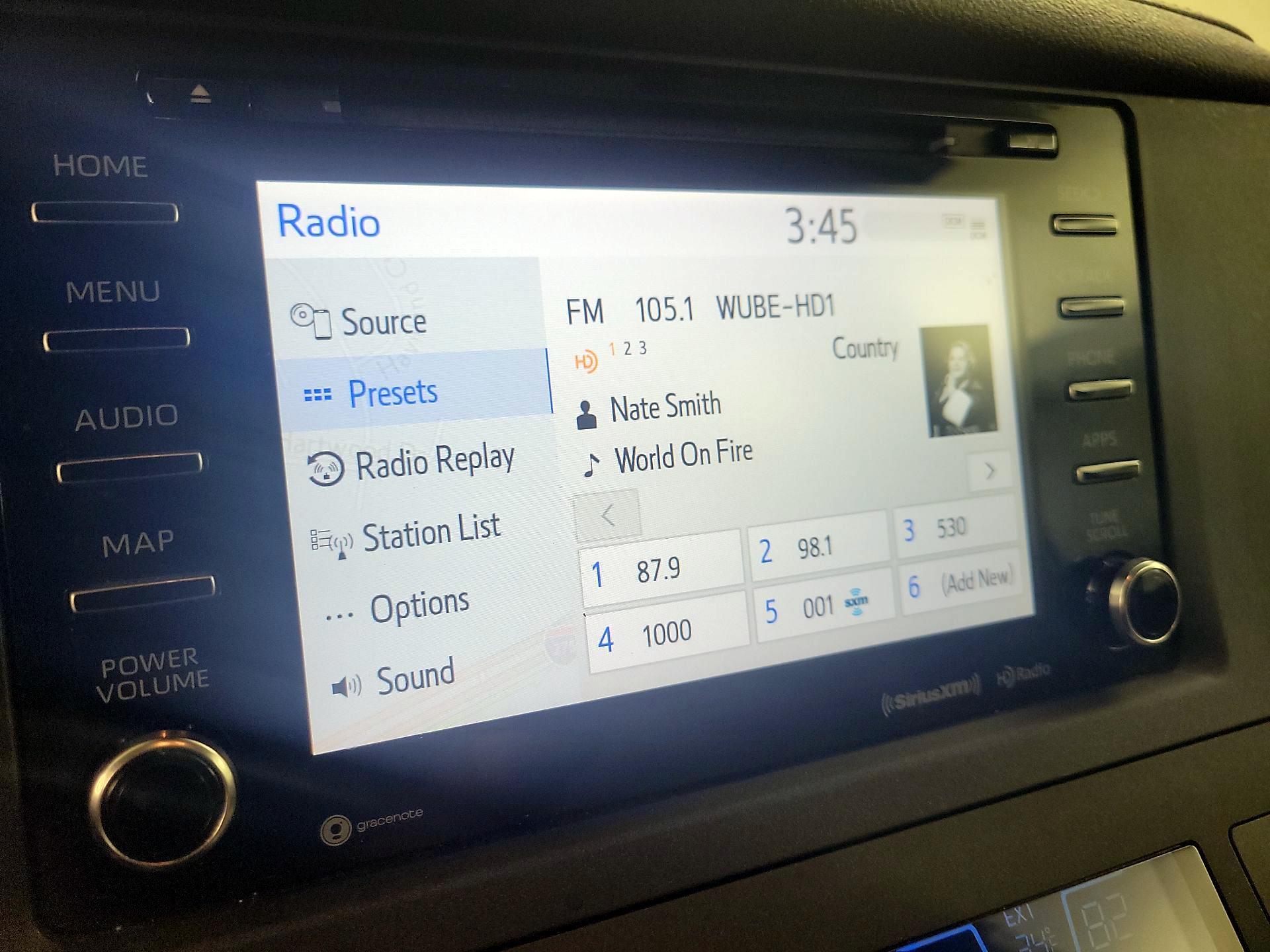 Thumbnail: 2020 Toyota Sienna - 16