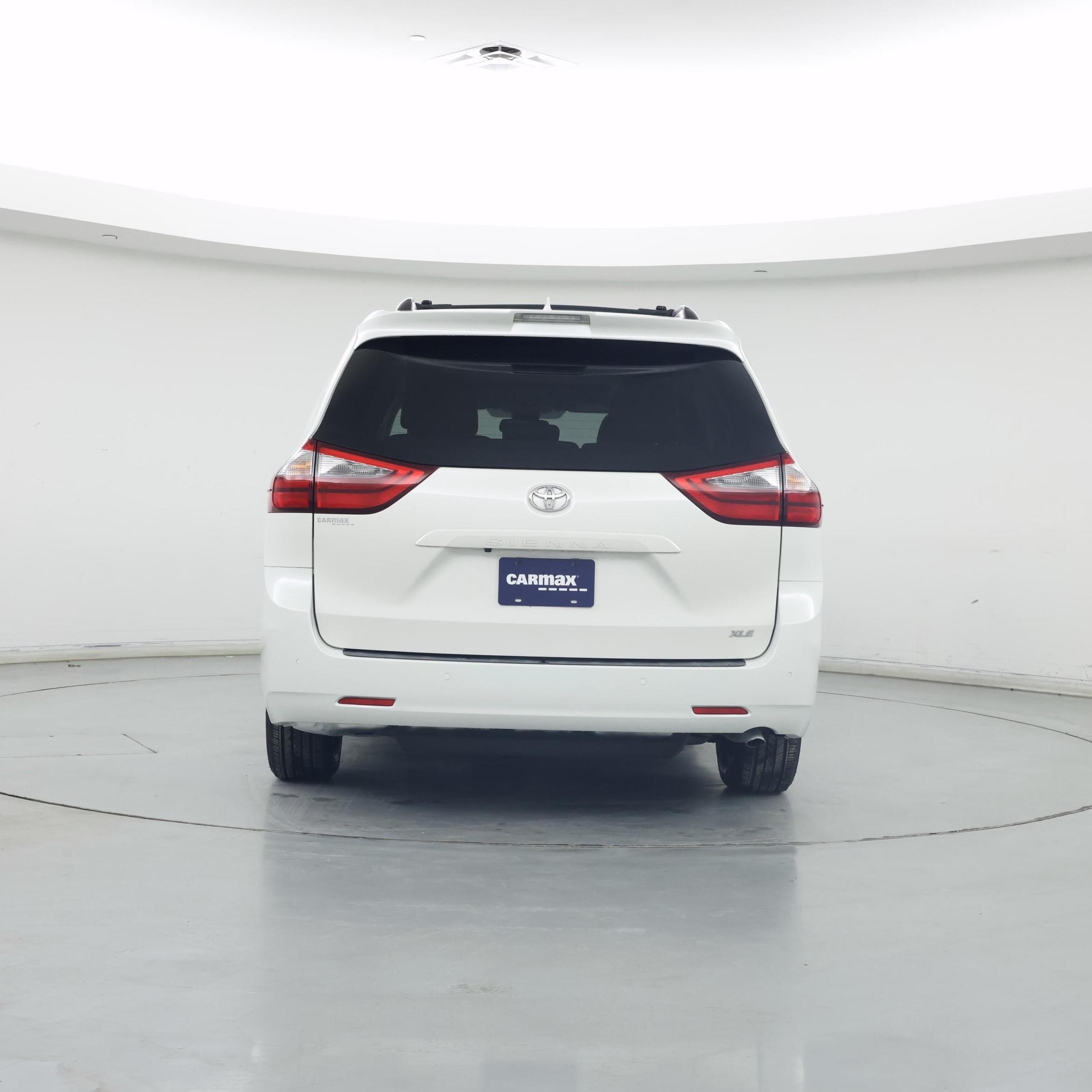 Thumbnail: 2020 Toyota Sienna - 6