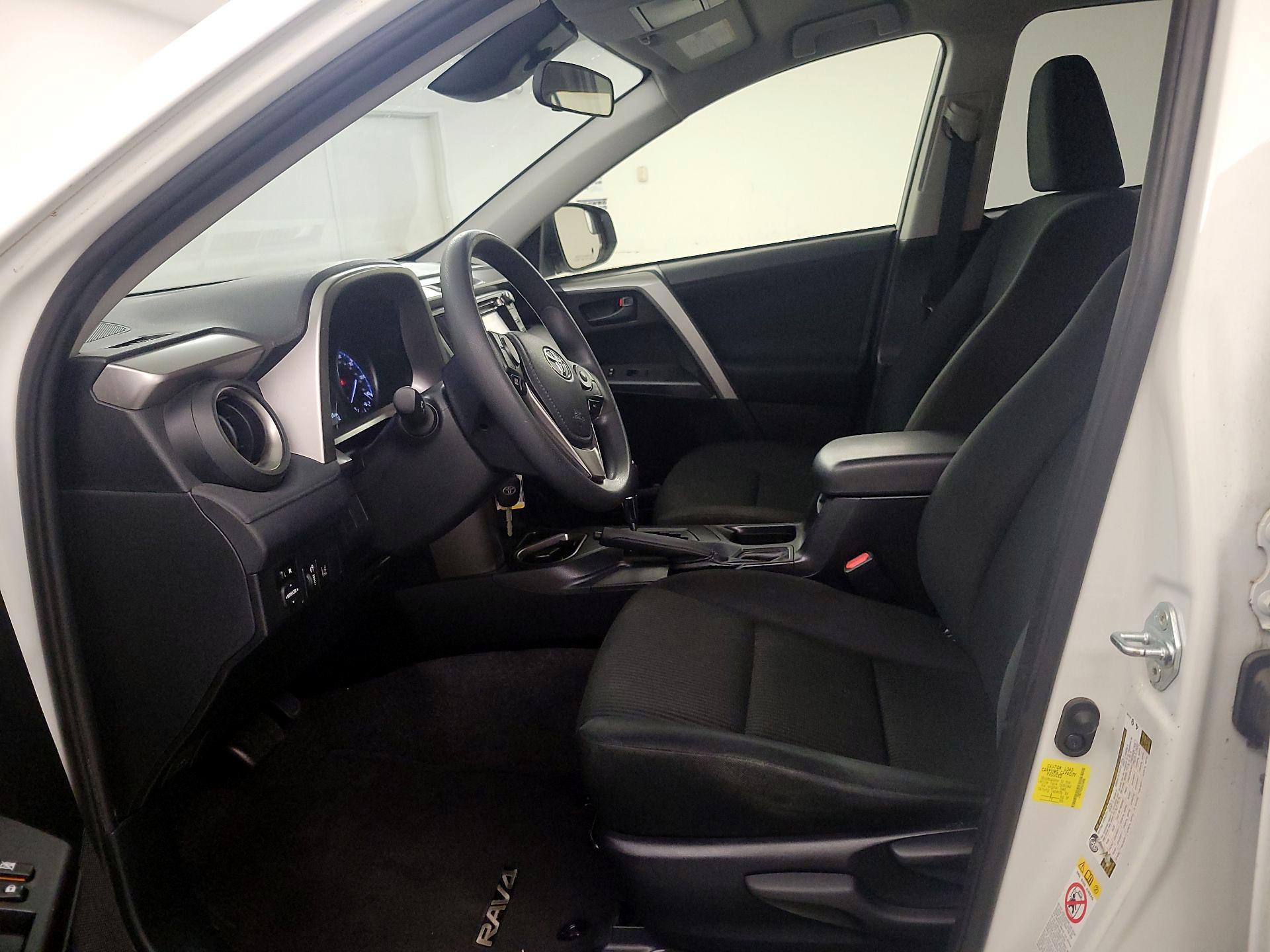 Thumbnail: 2017 Toyota RAV4 - 11