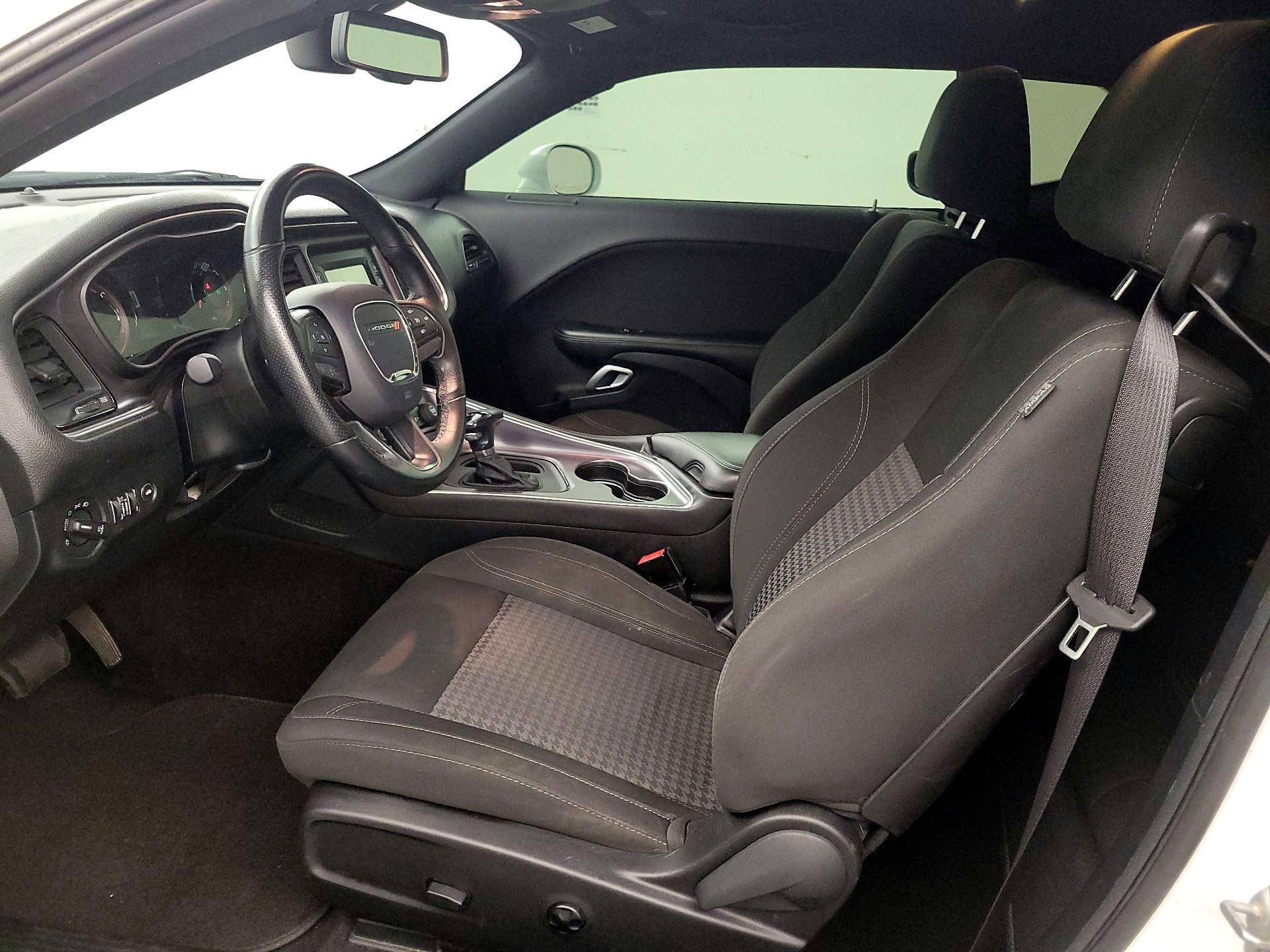 Thumbnail: 2017 Dodge Challenger - 11