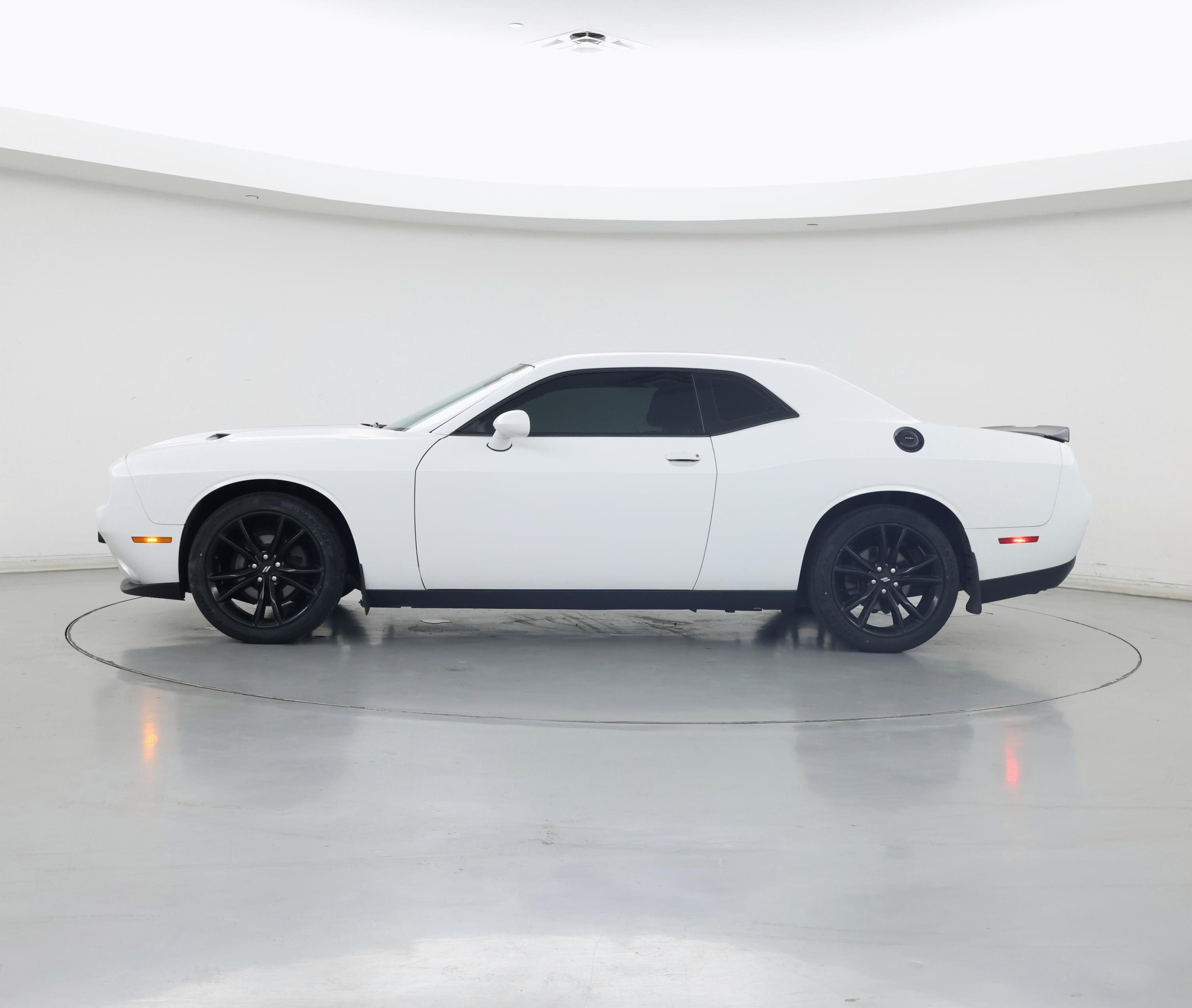 Thumbnail: 2017 Dodge Challenger - 3