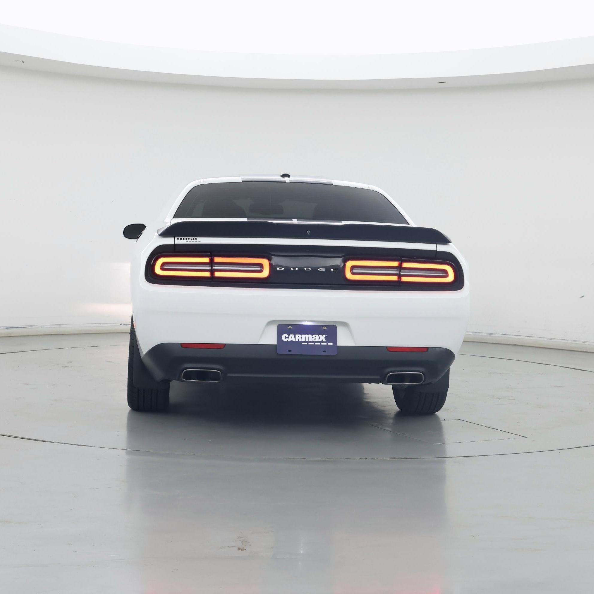 Thumbnail: 2017 Dodge Challenger - 6