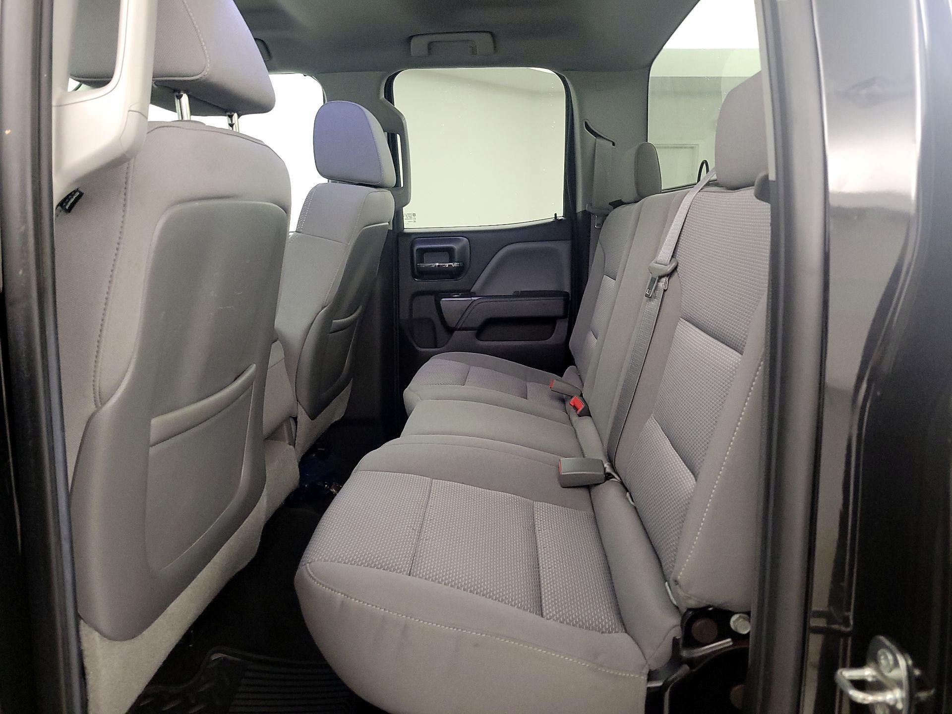 Thumbnail: 2015 Chevrolet Silverado 1500 - 19