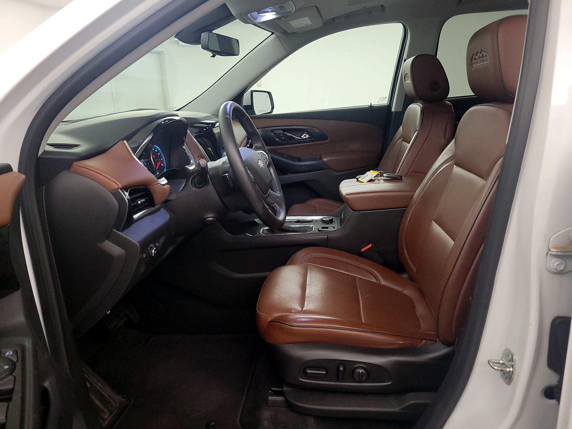 Thumbnail: 2018 Chevrolet Traverse - 11