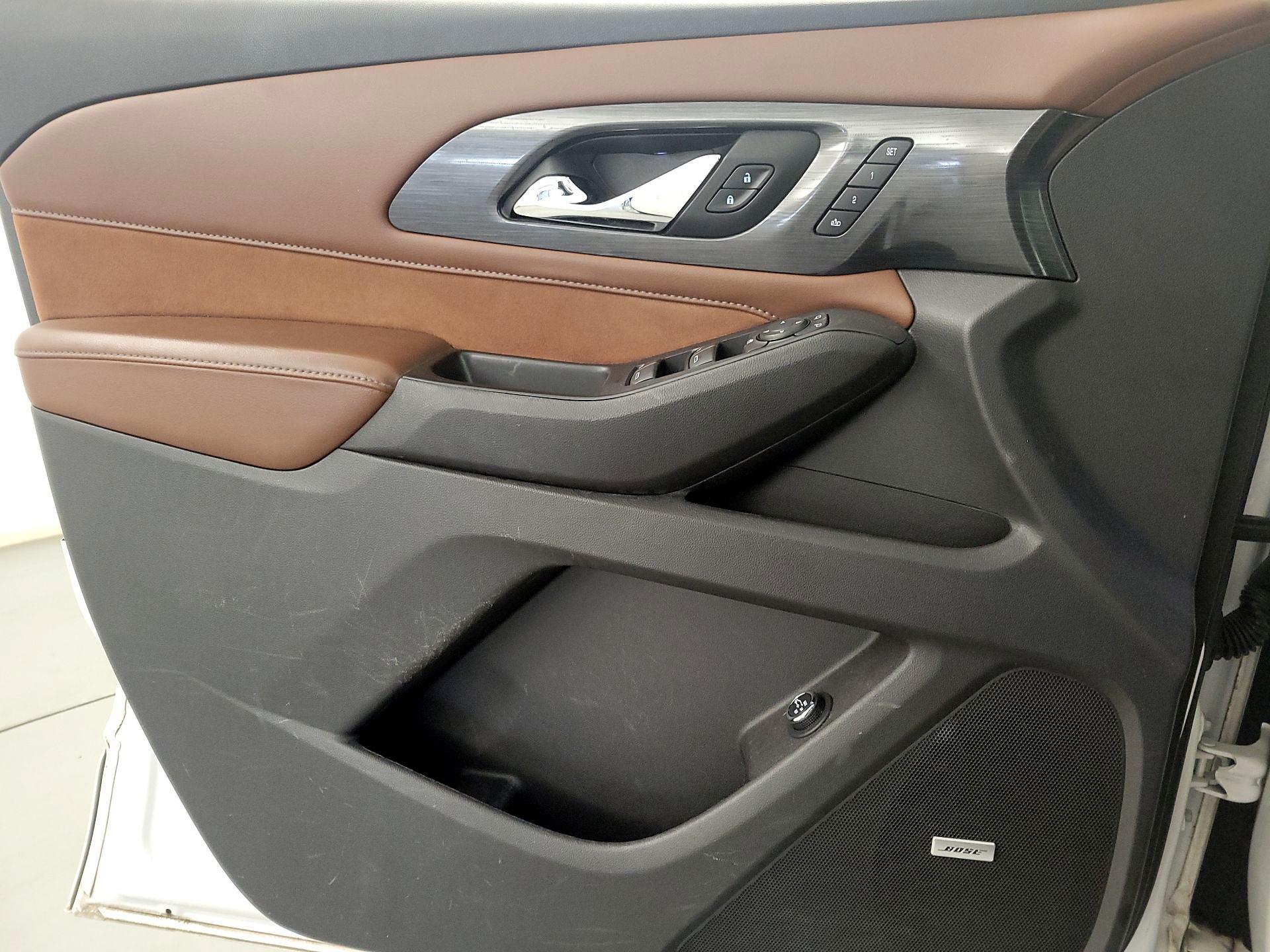 Thumbnail: 2018 Chevrolet Traverse - 12
