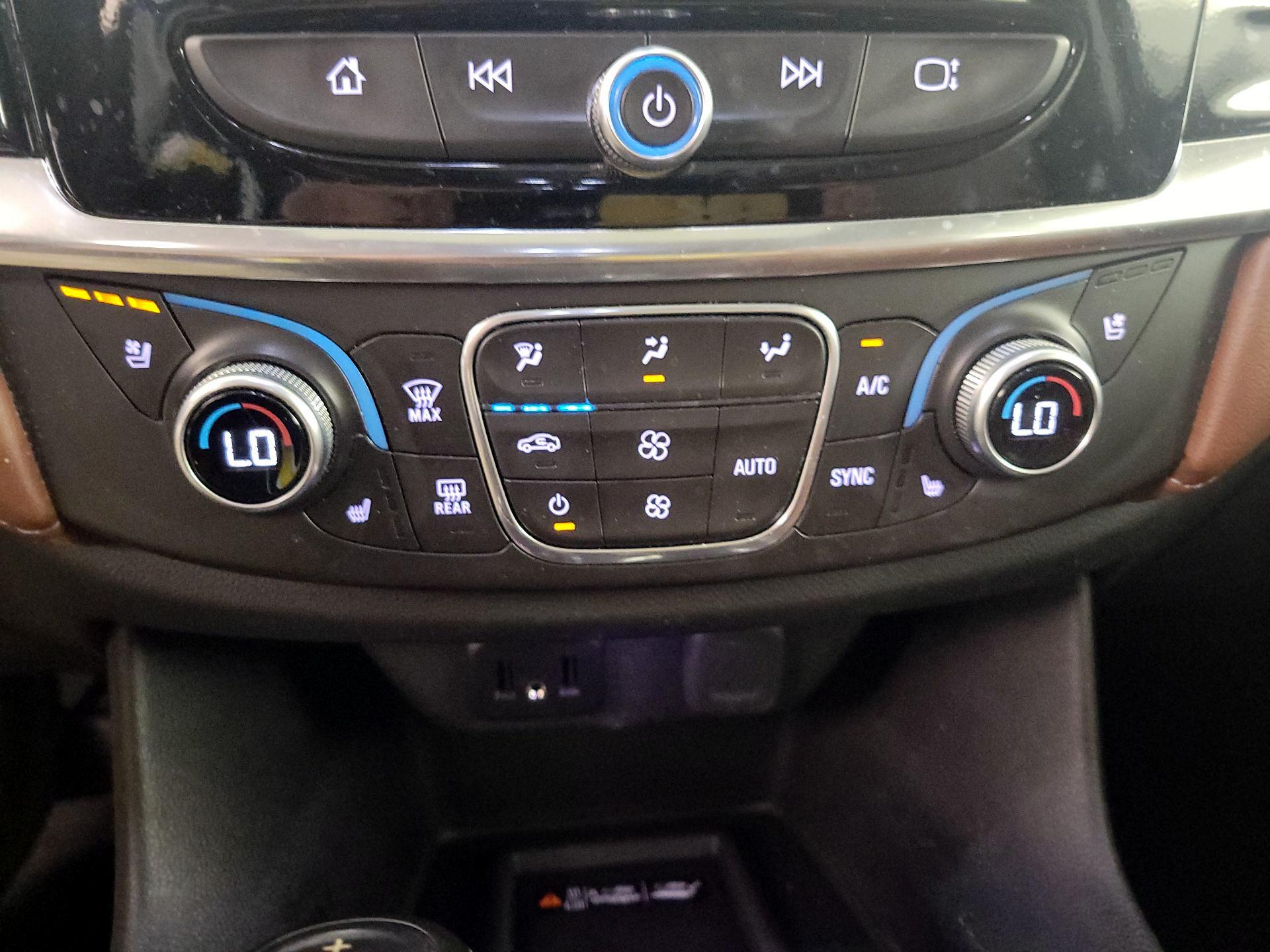 Thumbnail: 2018 Chevrolet Traverse - 16