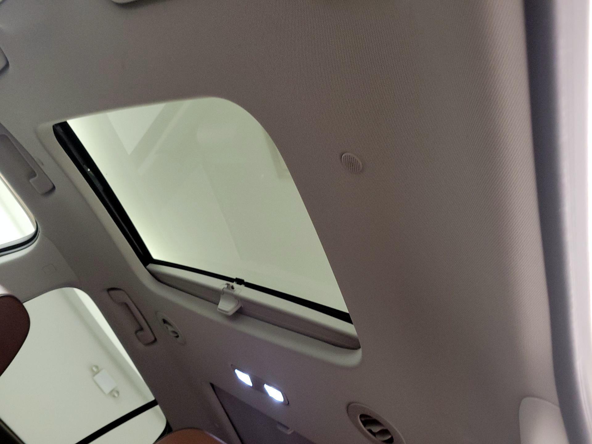 Thumbnail: 2018 Chevrolet Traverse - 19