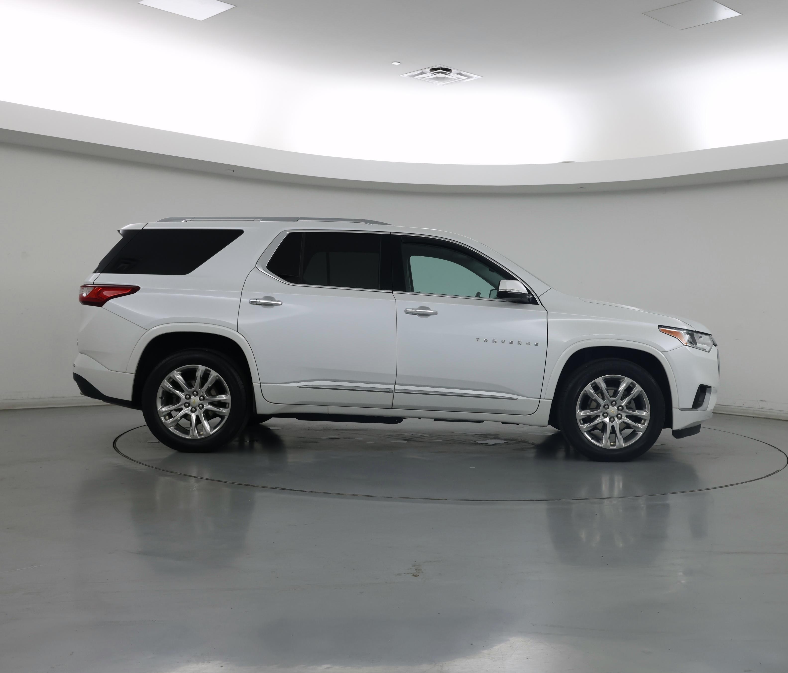 Thumbnail: 2018 Chevrolet Traverse - 7