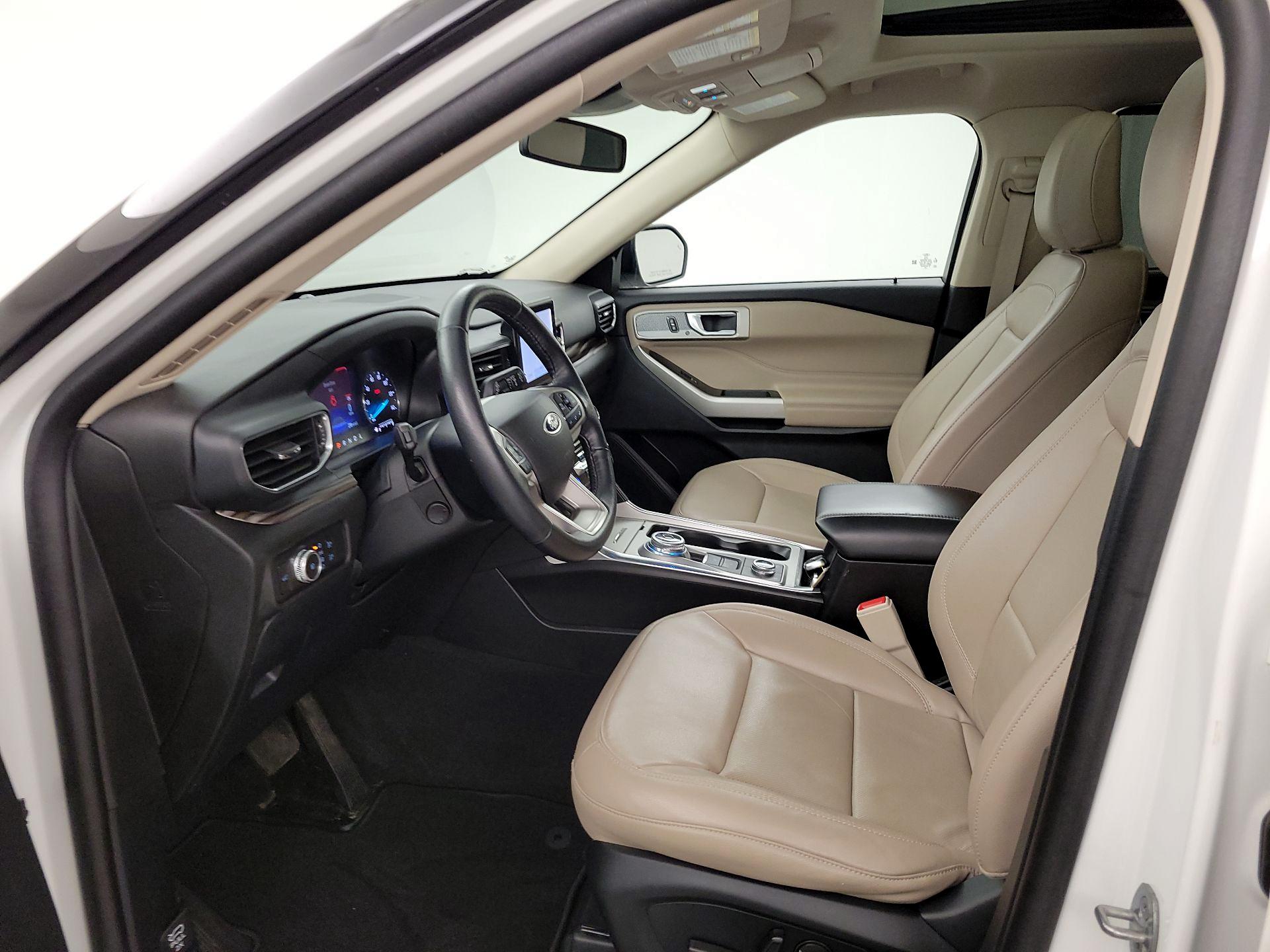 Thumbnail: 2022 Ford Explorer - 11