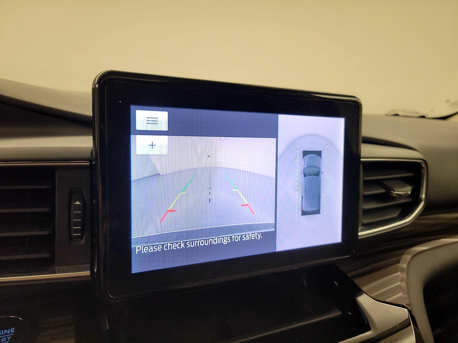 Thumbnail: 2022 Ford Explorer - 15