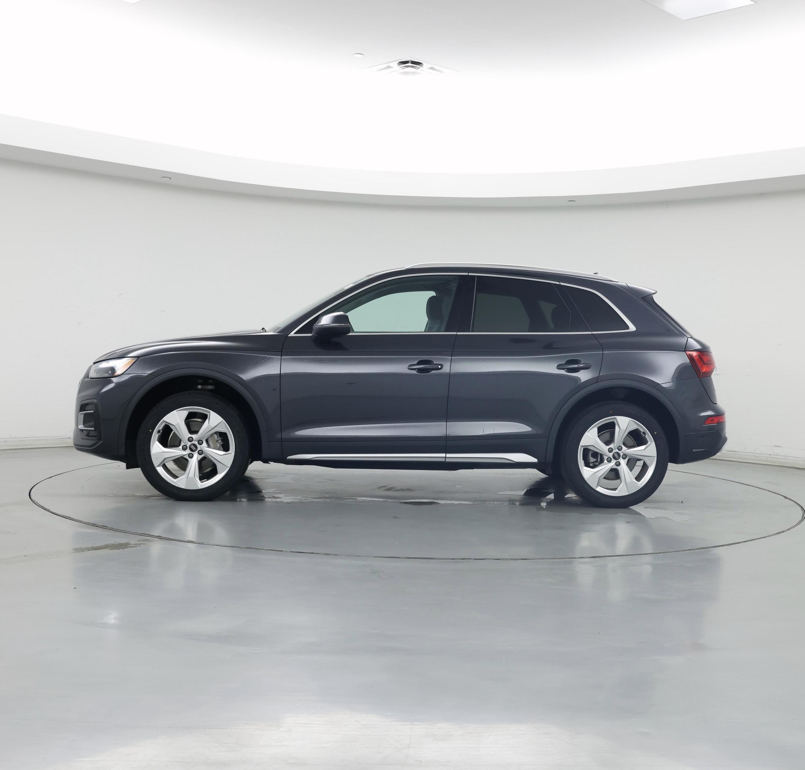 Thumbnail: 2021 Audi Q5 - 3