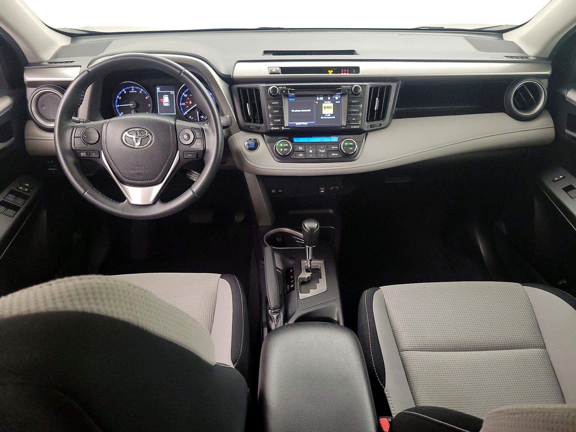 Thumbnail: 2017 Toyota RAV4 - 9