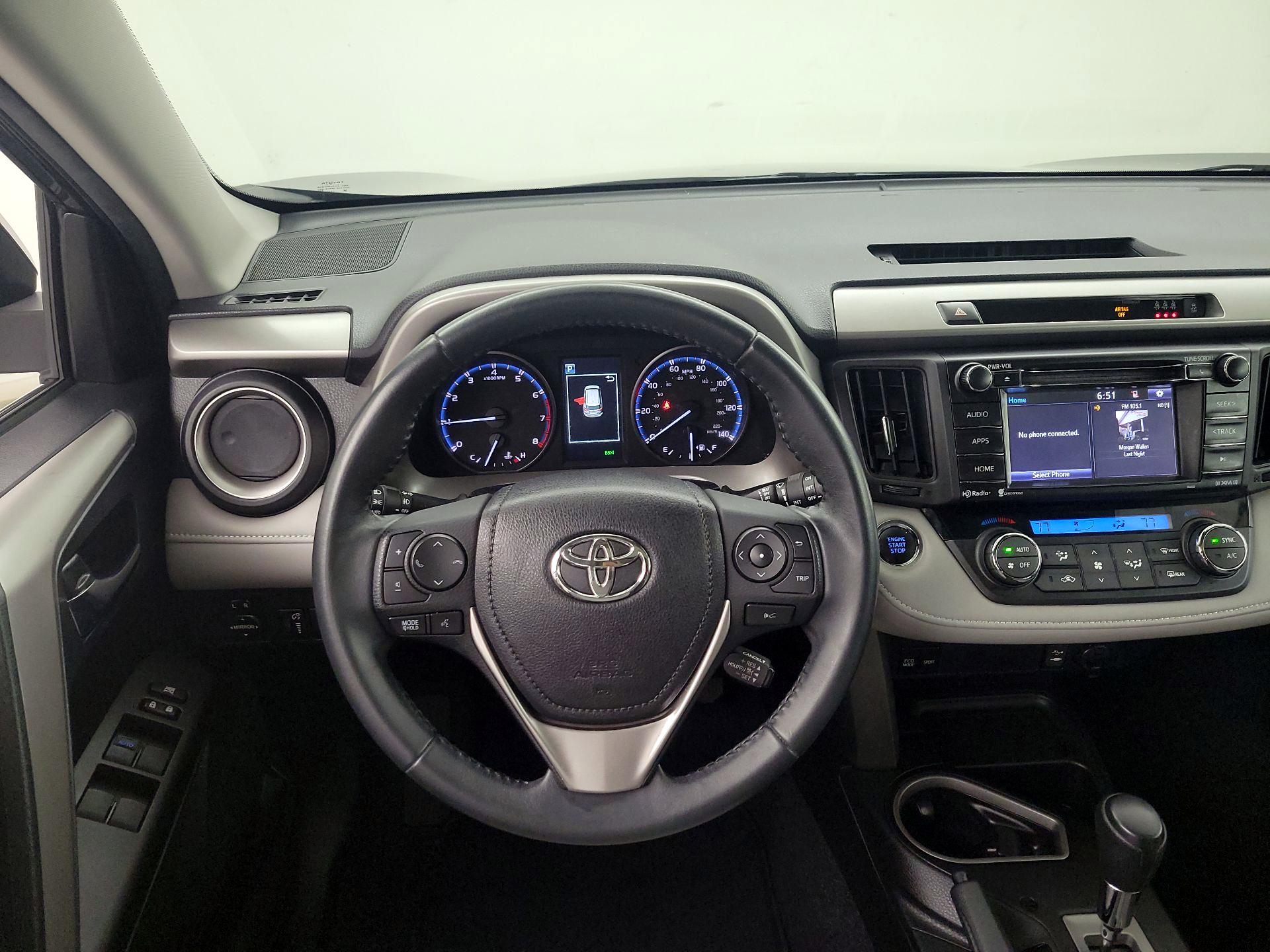 Thumbnail: 2017 Toyota RAV4 - 10