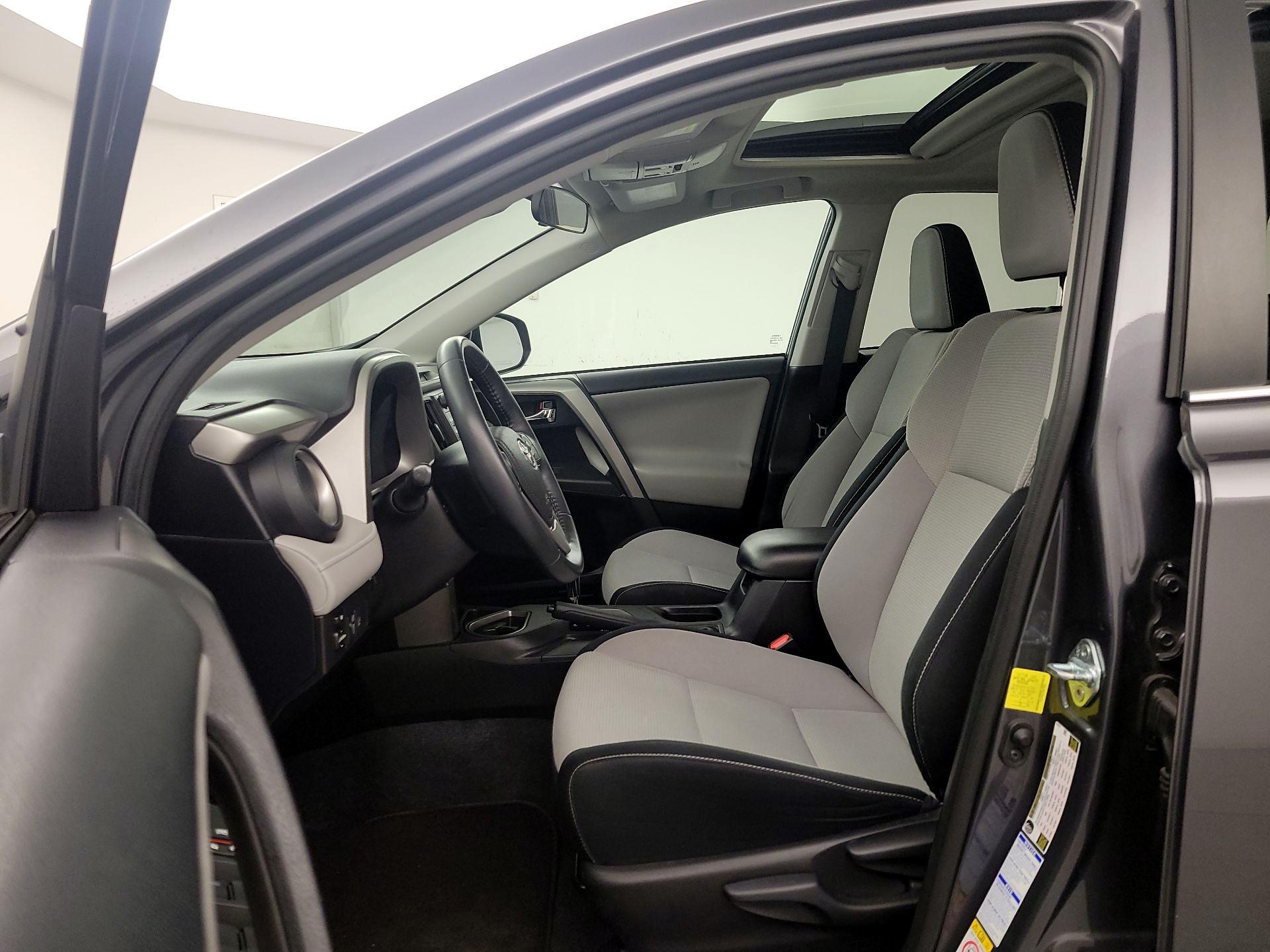 Thumbnail: 2017 Toyota RAV4 - 11