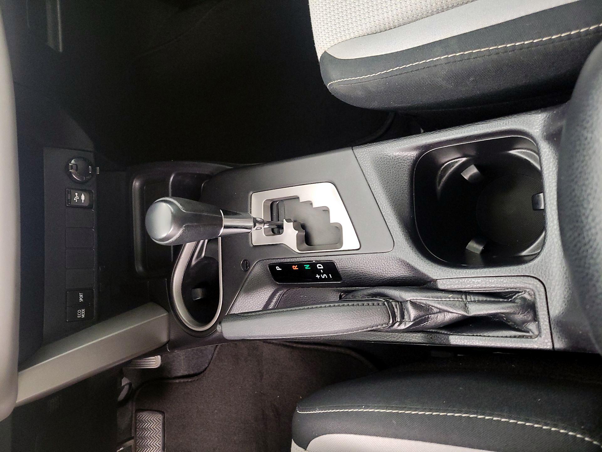 Thumbnail: 2017 Toyota RAV4 - 17