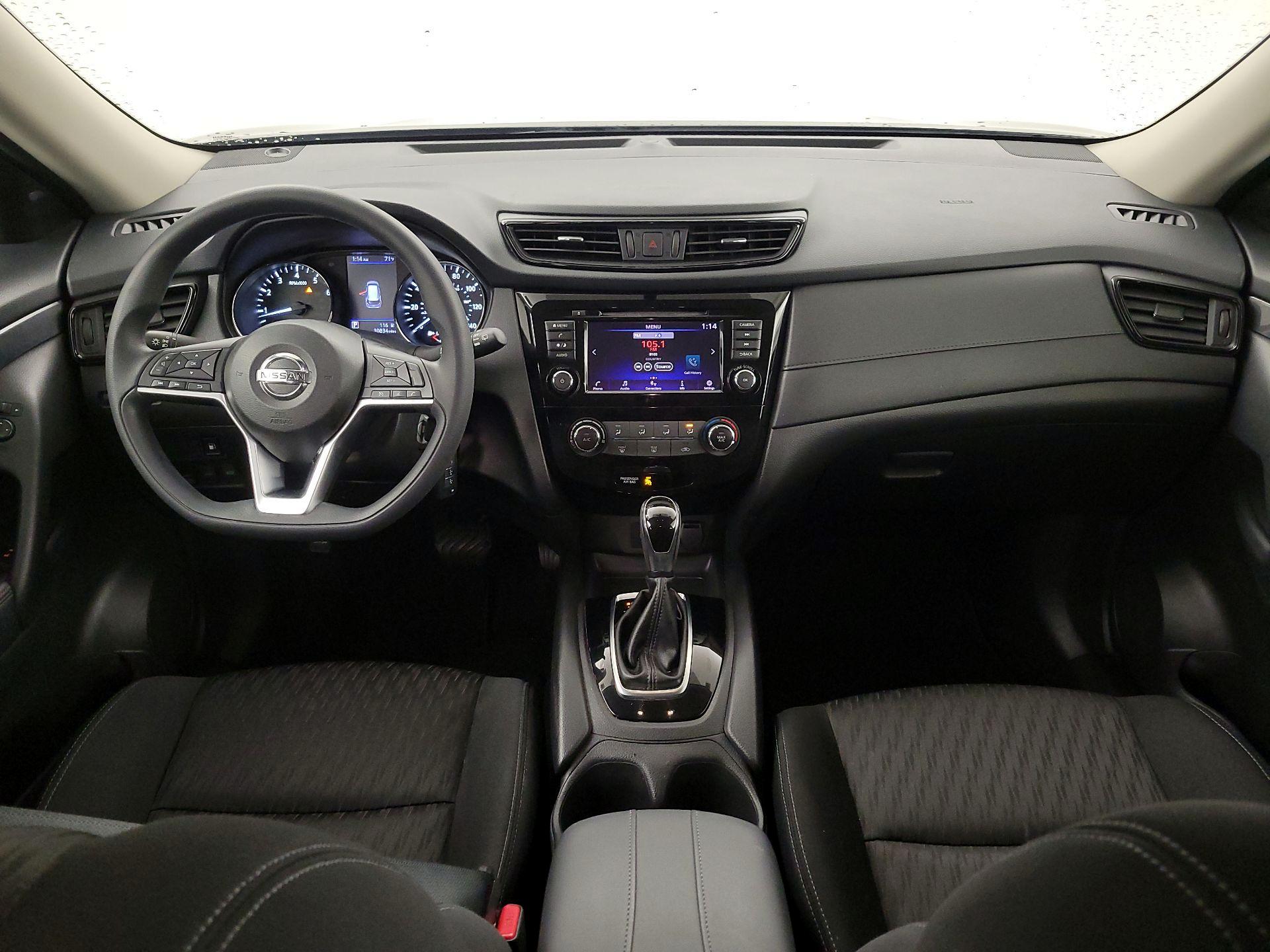 Thumbnail: 2018 Nissan Rogue - 9