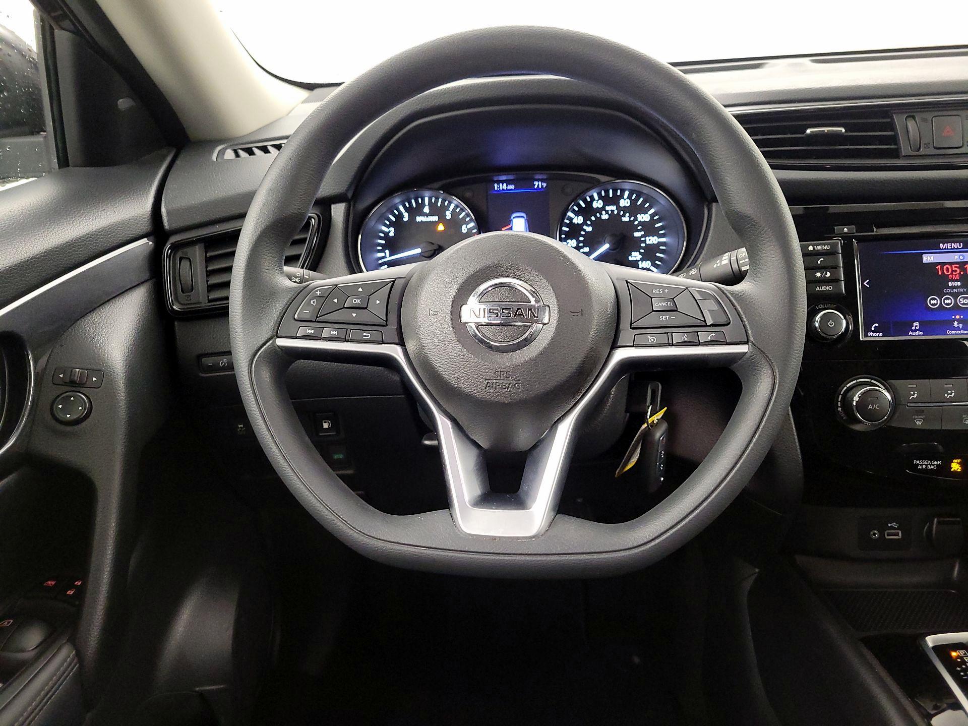 Thumbnail: 2018 Nissan Rogue - 10