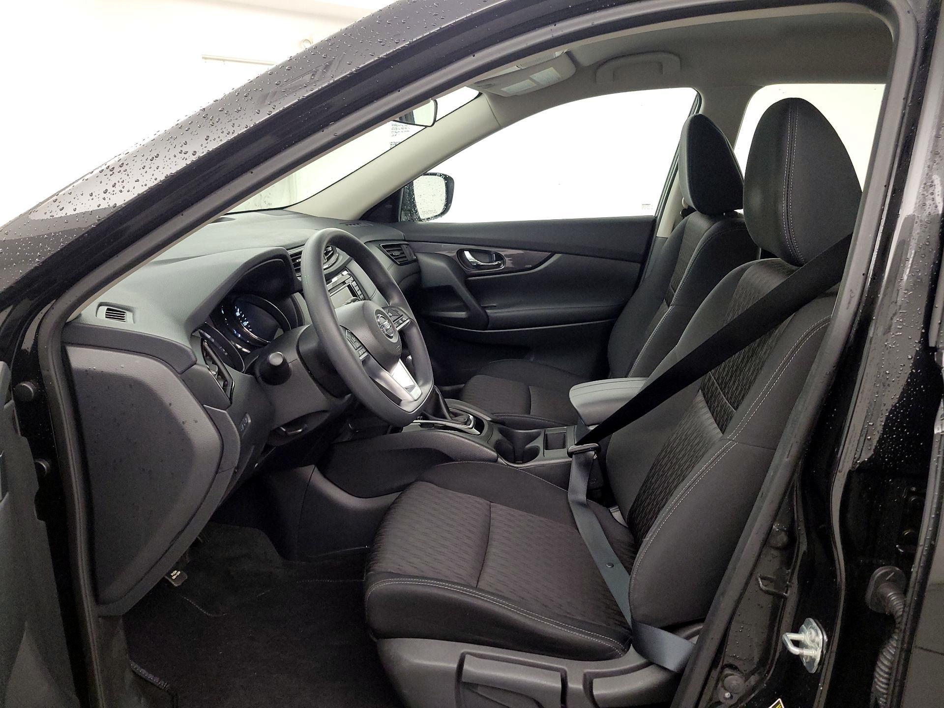 Thumbnail: 2018 Nissan Rogue - 11