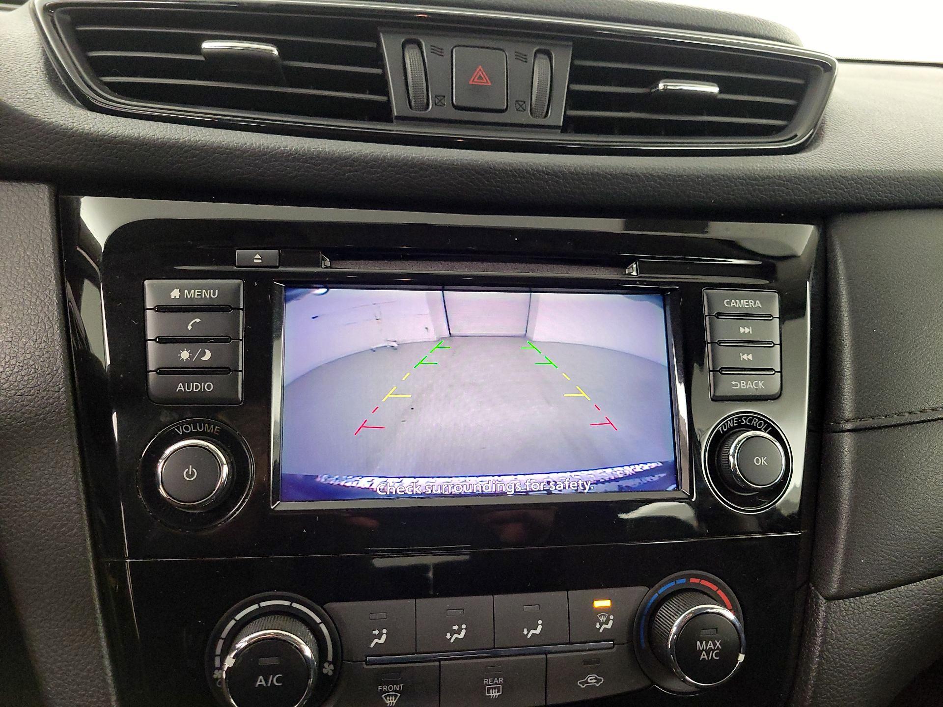 Thumbnail: 2018 Nissan Rogue - 14