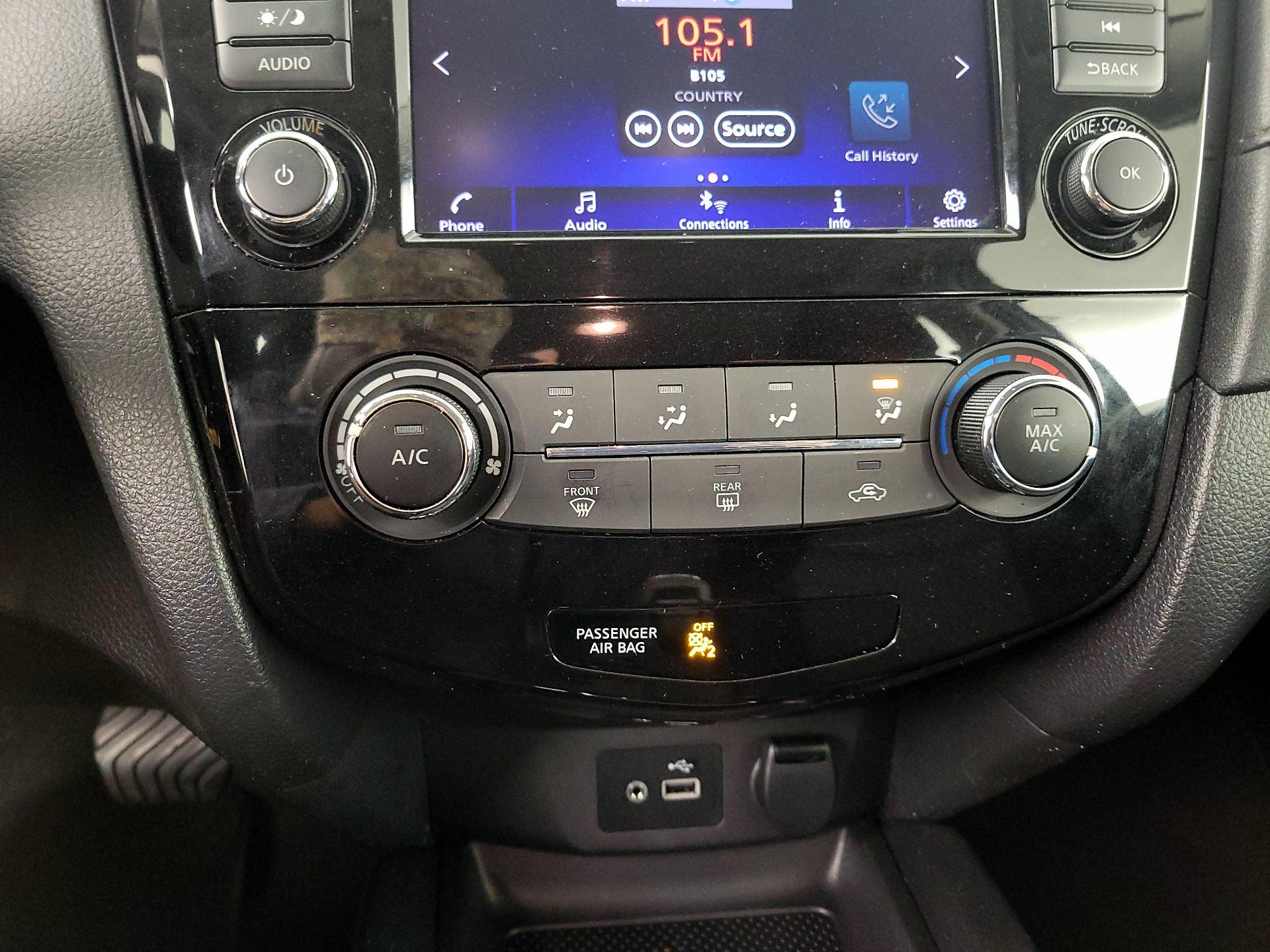 Thumbnail: 2018 Nissan Rogue - 16