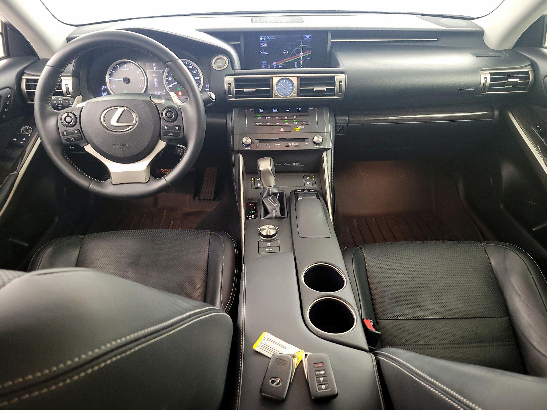 Thumbnail: 2015 Lexus IS - 9