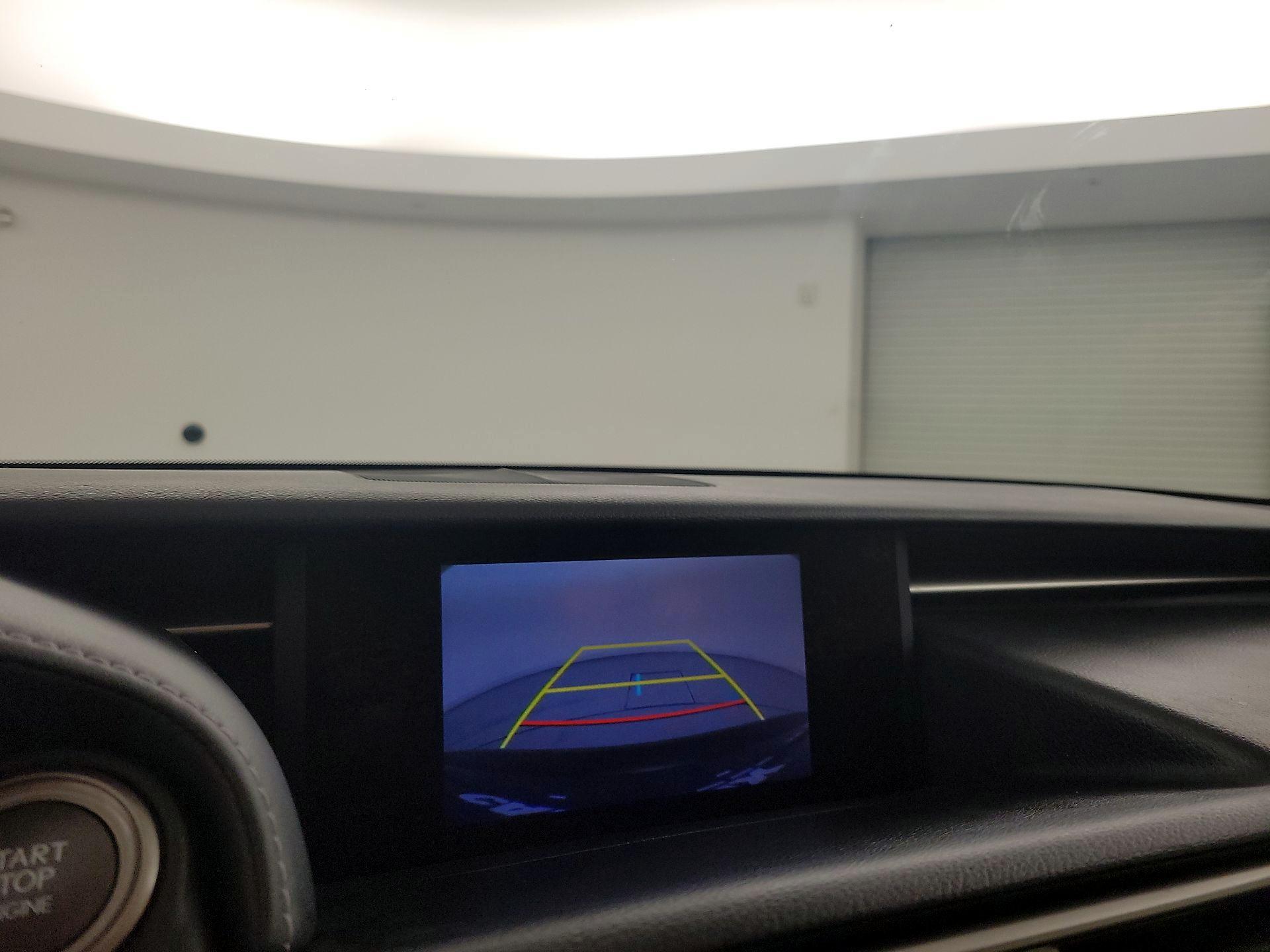 Thumbnail: 2015 Lexus IS - 15