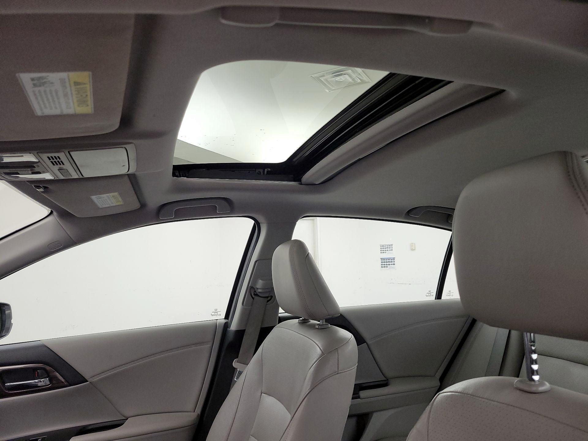 Thumbnail: 2016 Honda Accord - 18