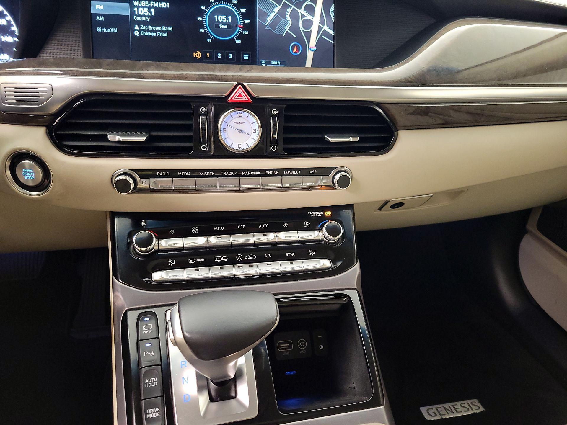 Thumbnail: 2019 Genesis G90 - 17