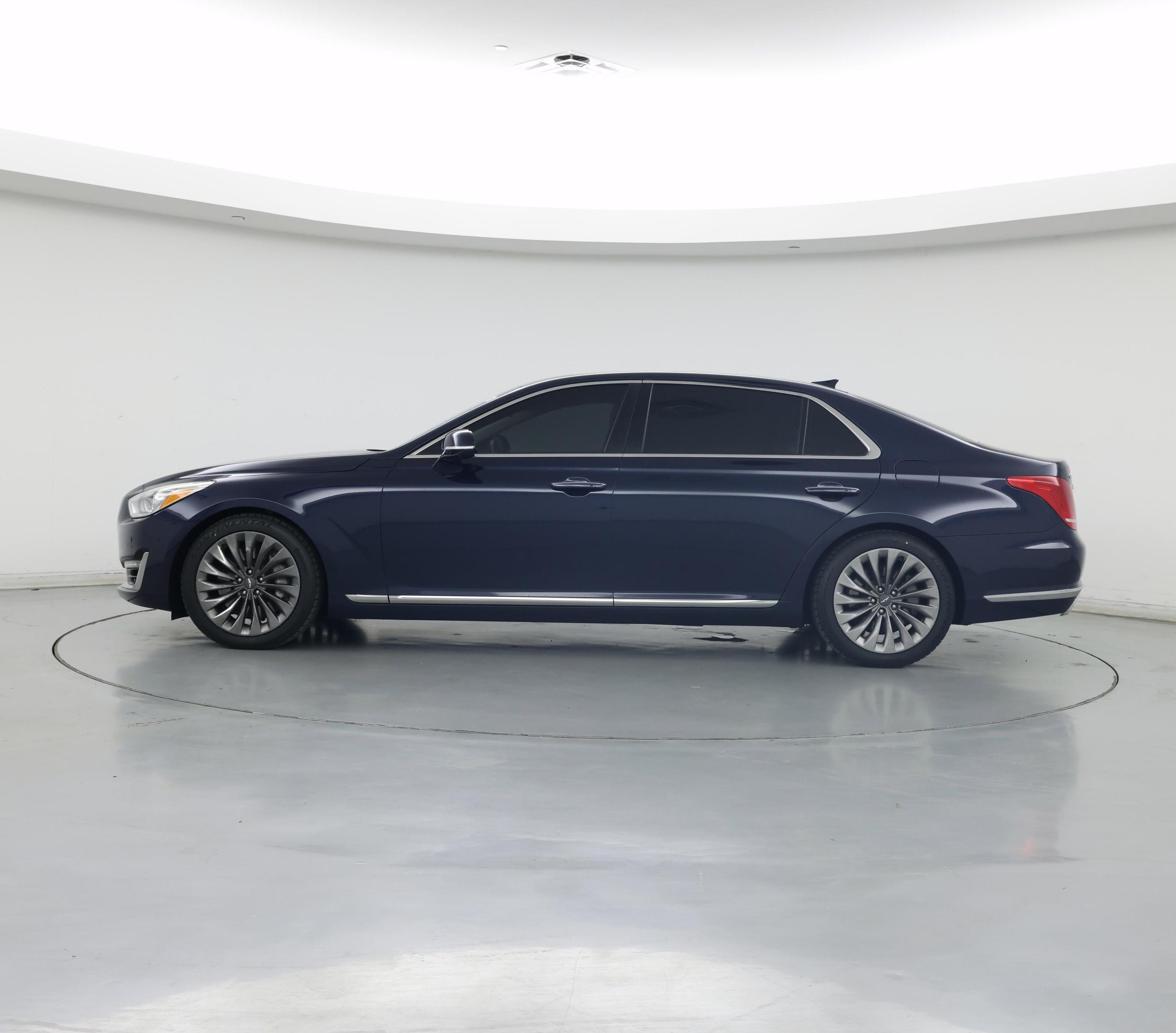 Thumbnail: 2019 Genesis G90 - 3