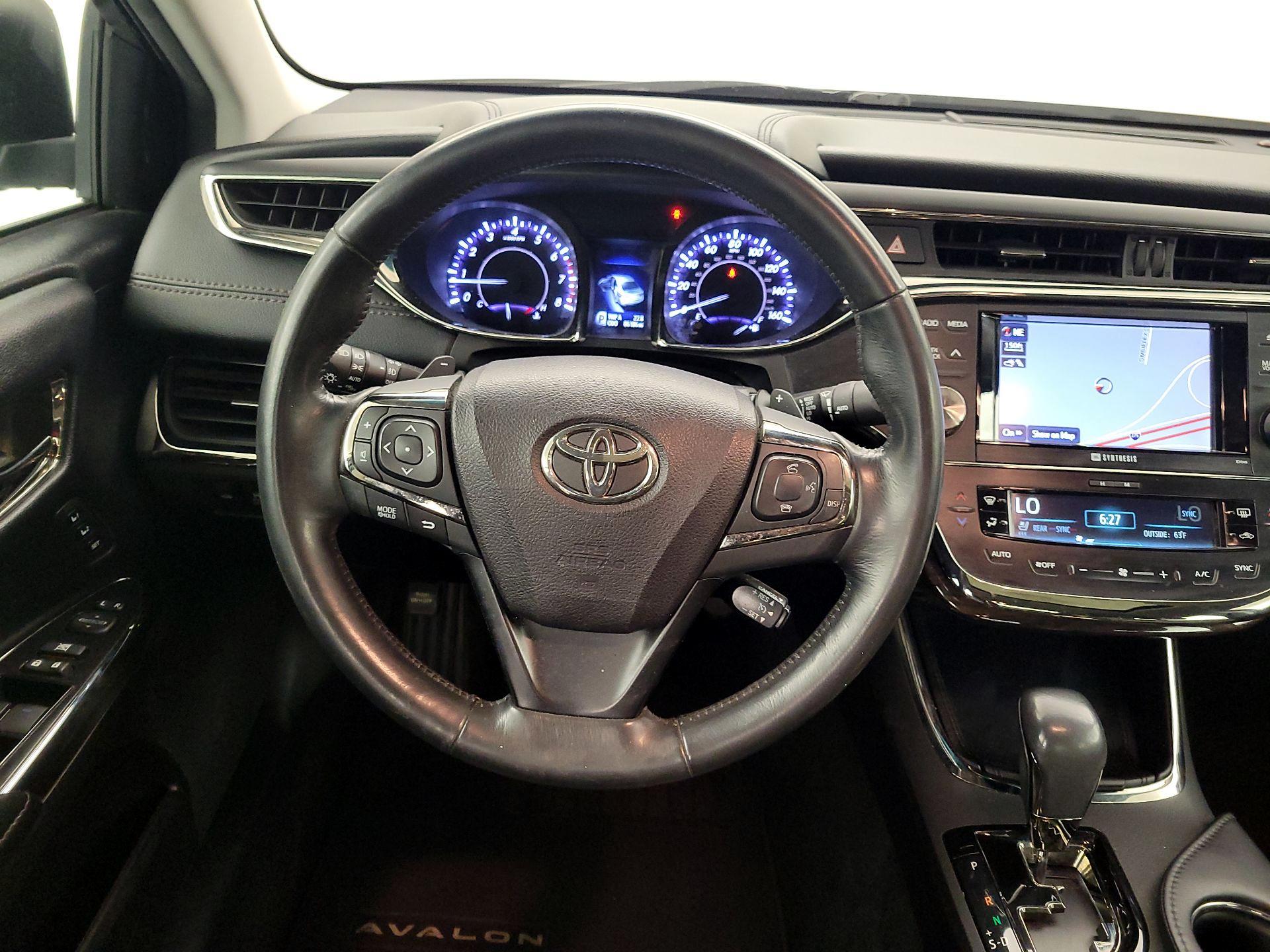 Thumbnail: 2014 Toyota Avalon - 10