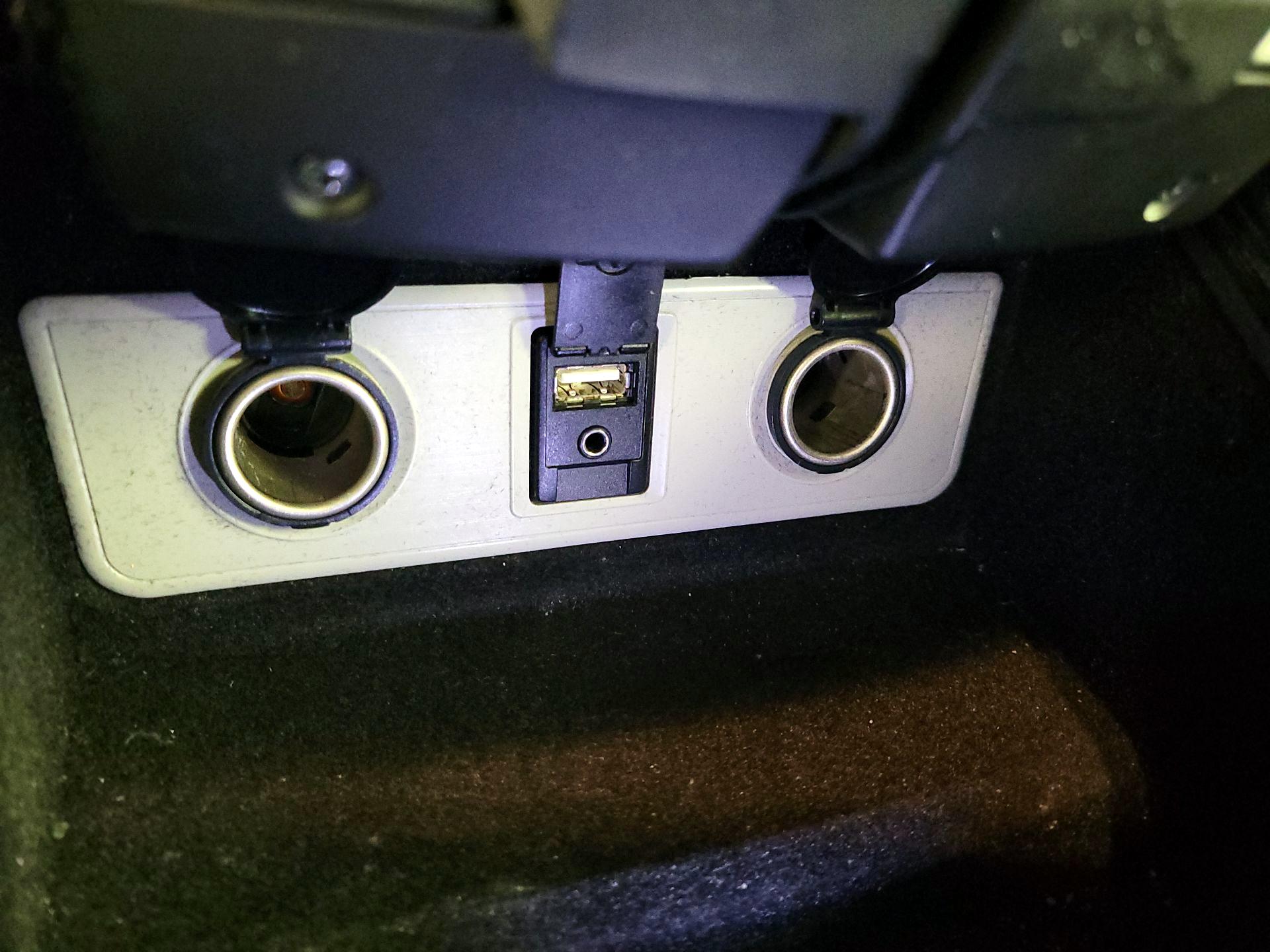 Thumbnail: 2014 Toyota Avalon - 19