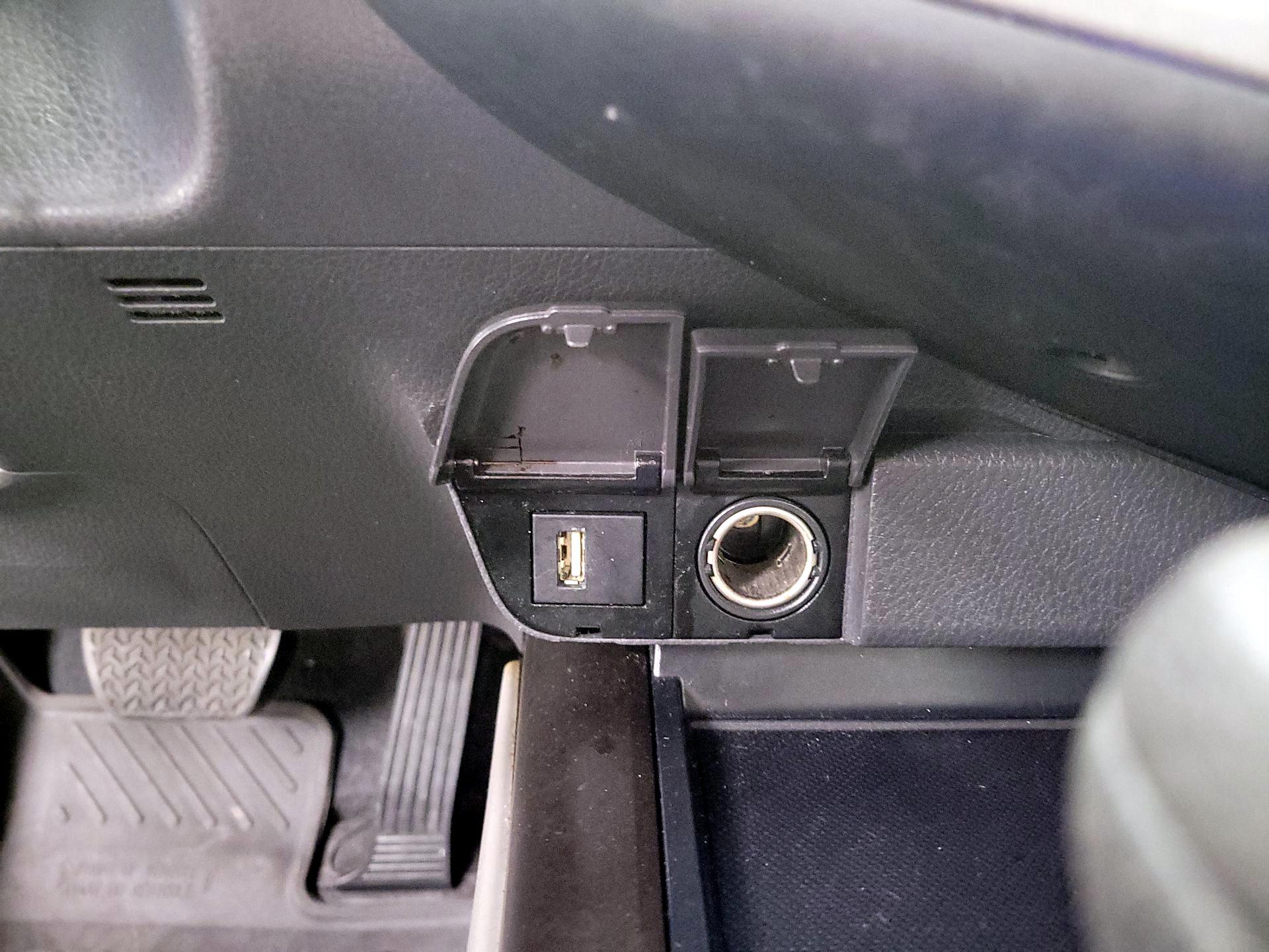 Thumbnail: 2023 Toyota Camry - 18