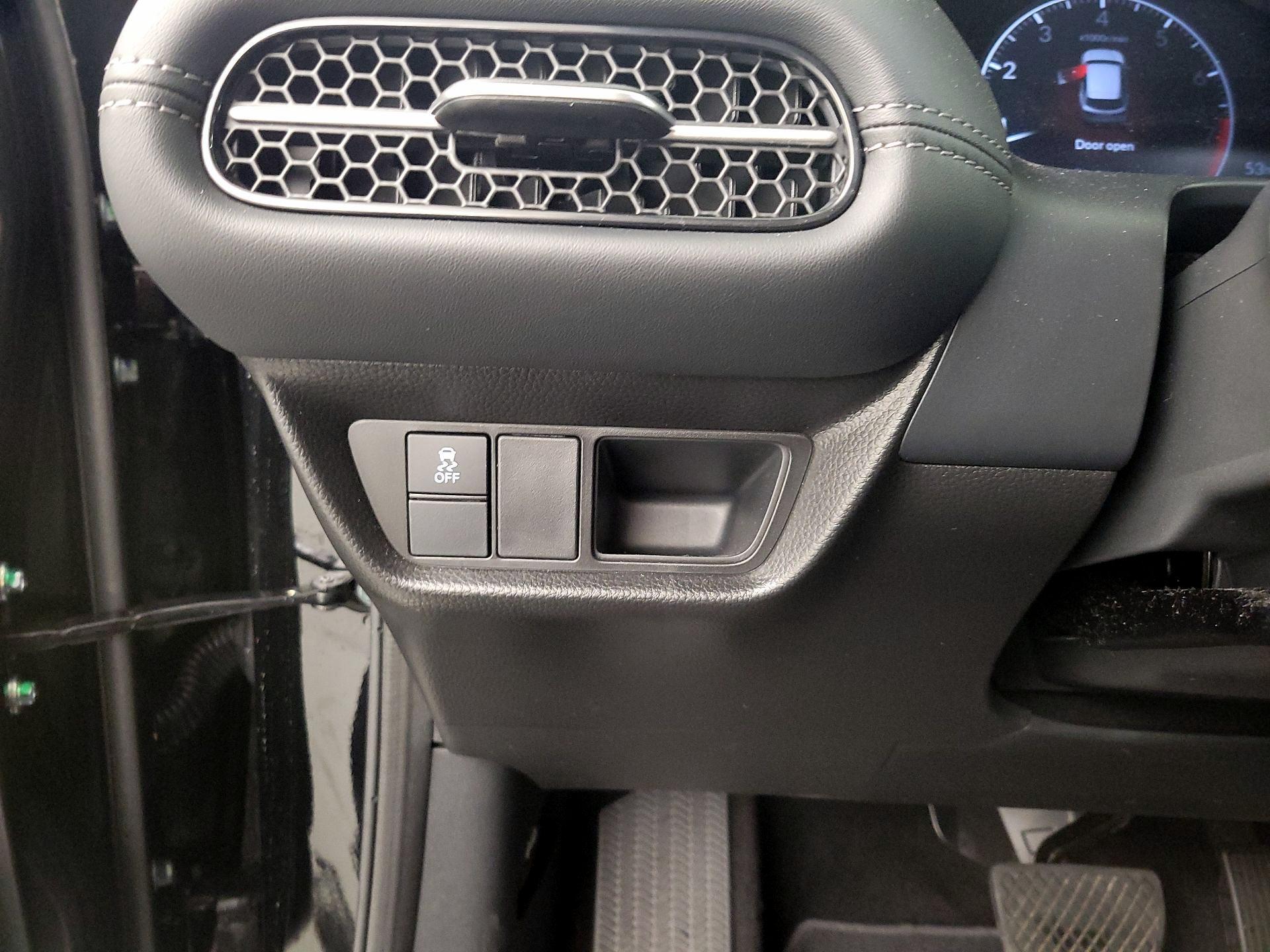 Thumbnail: 2025 Honda HR-V - 13